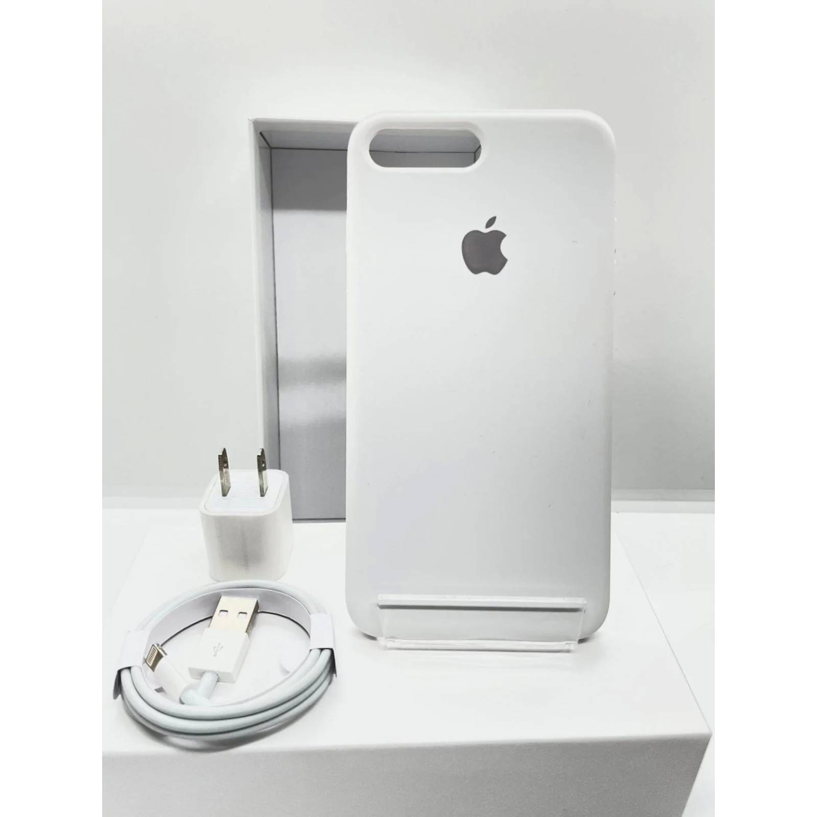 Celular (Reacondicionado Grado A) iPhone 8 Plus 256GB Silver   Funda de Regalo.