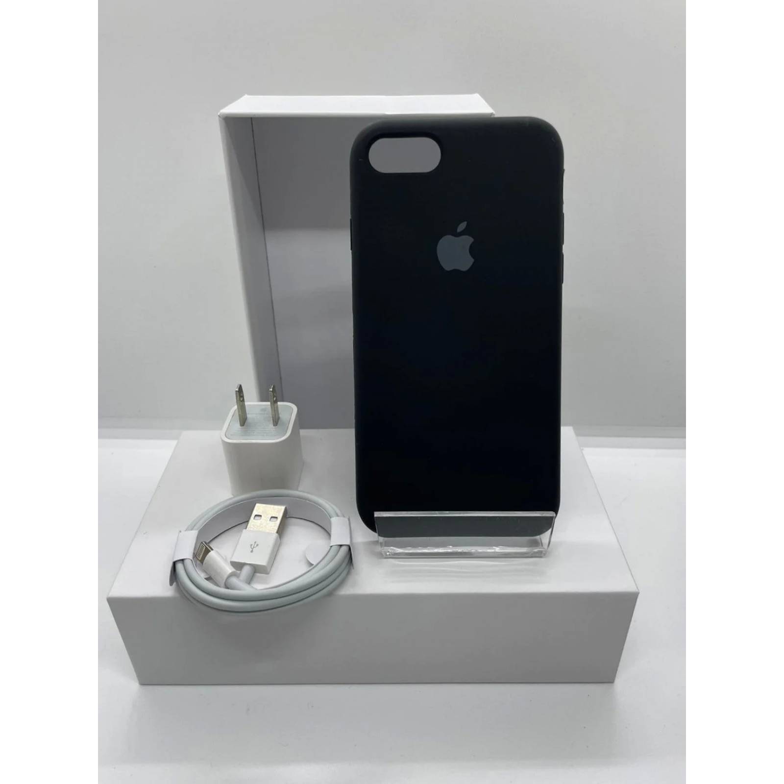 Combo 3 Celulares (Reacondicionado Grado A)s Grado A iPhone 8 64GB Dorado   3 Fundas de Regalo.