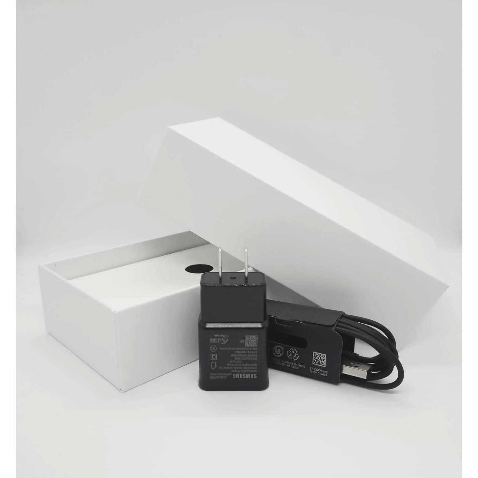 Celular (Reacondicionado Grado A) Samsung Galaxy Z Flip 3 5G 128GB 8GB RAM Verde.