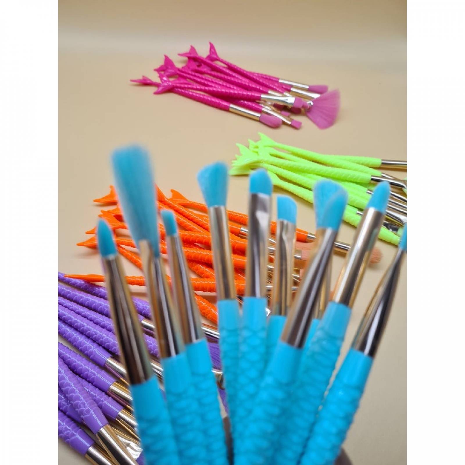 Brochas Para Maquillaje Profesional Set De 10 Piezas Colores Neon