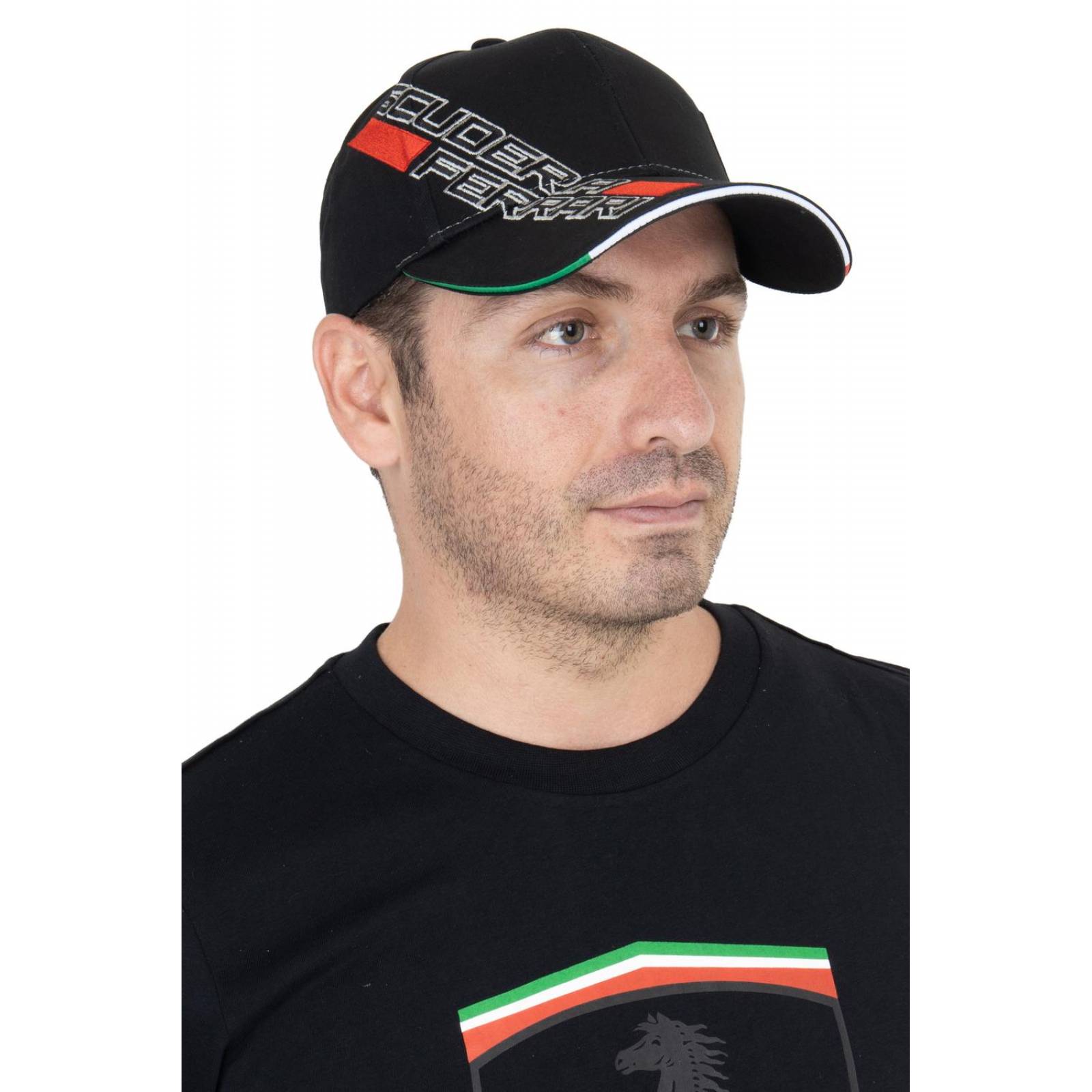 GORRA FAN SCUDERIA FERRARI NEGRA 