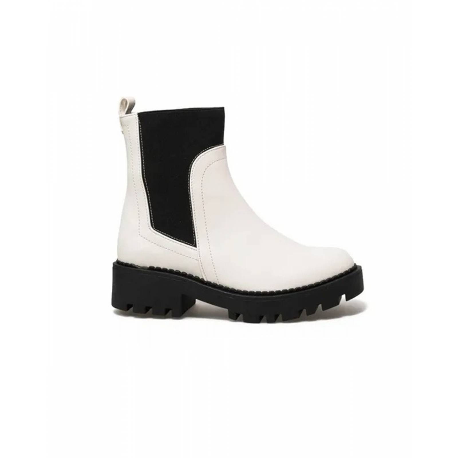 Botin Cerrado Liso Acabado en Punta Norma 9421 