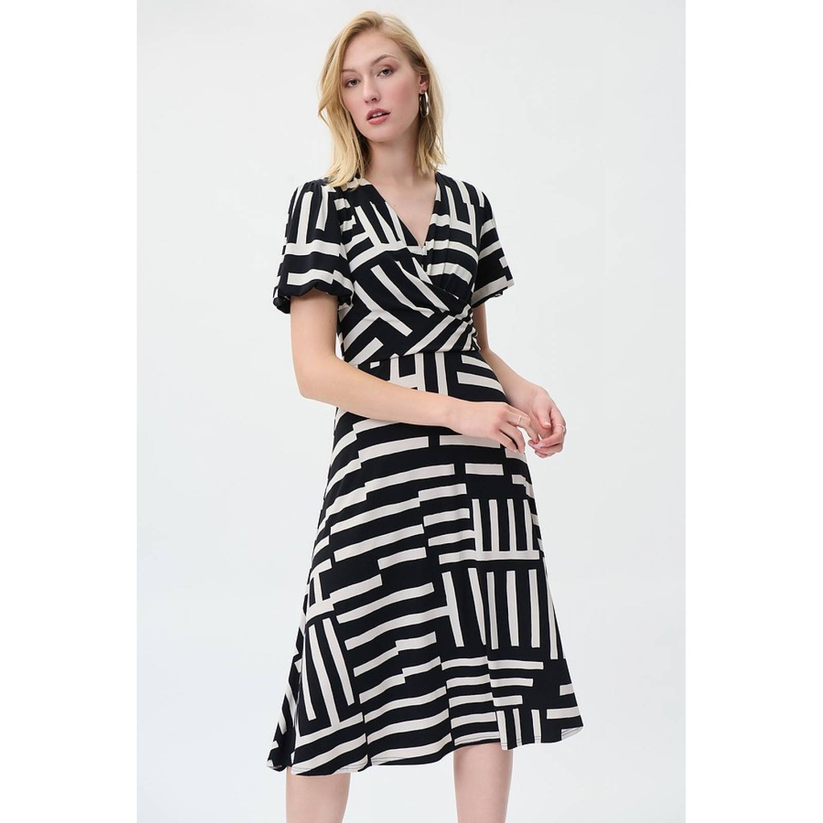 Vestido Cruzado Estampado Abstracto Joseph Ribkoff 231062 