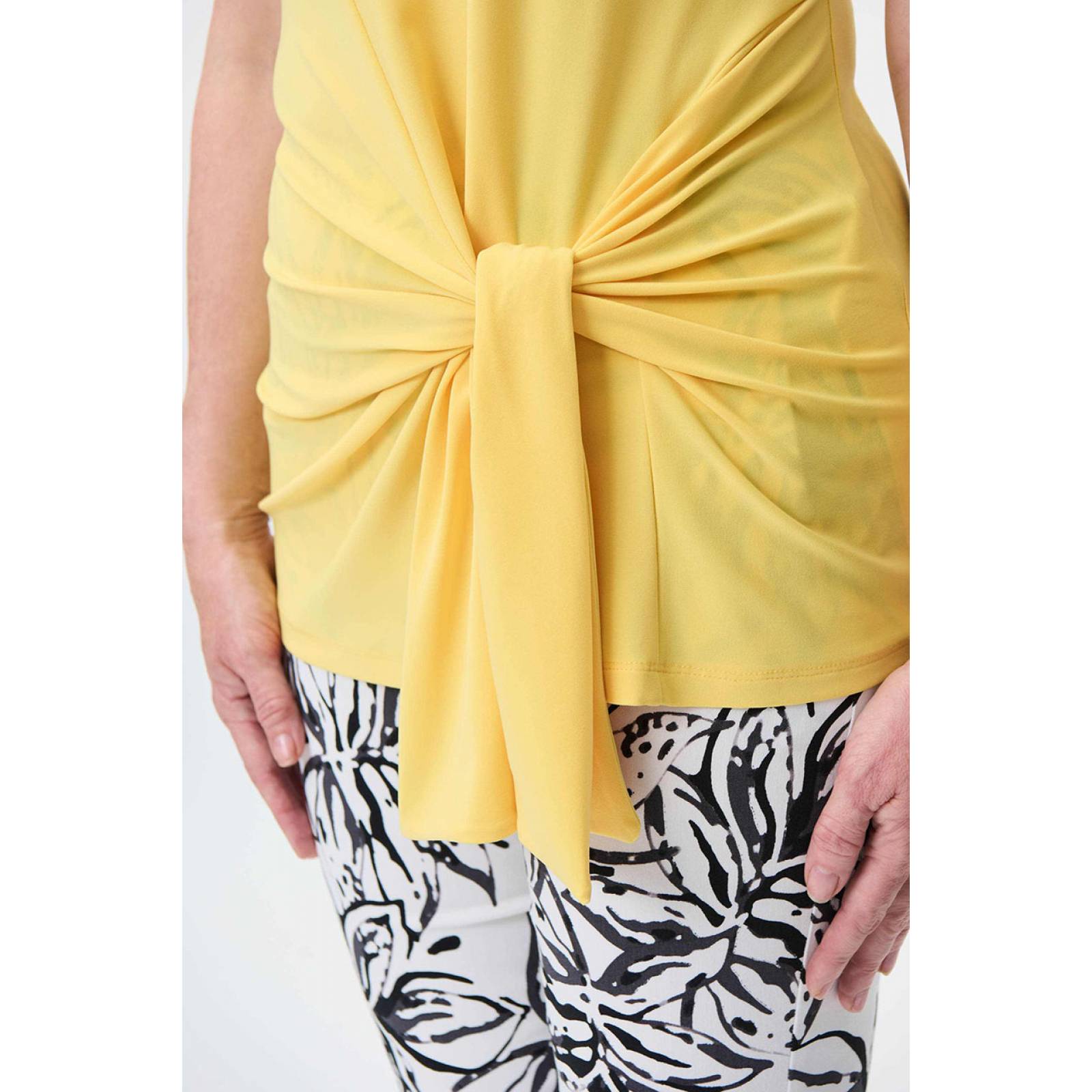 Blusa Cuello Redondo Manga Corta Joseph Ribkoff 231120