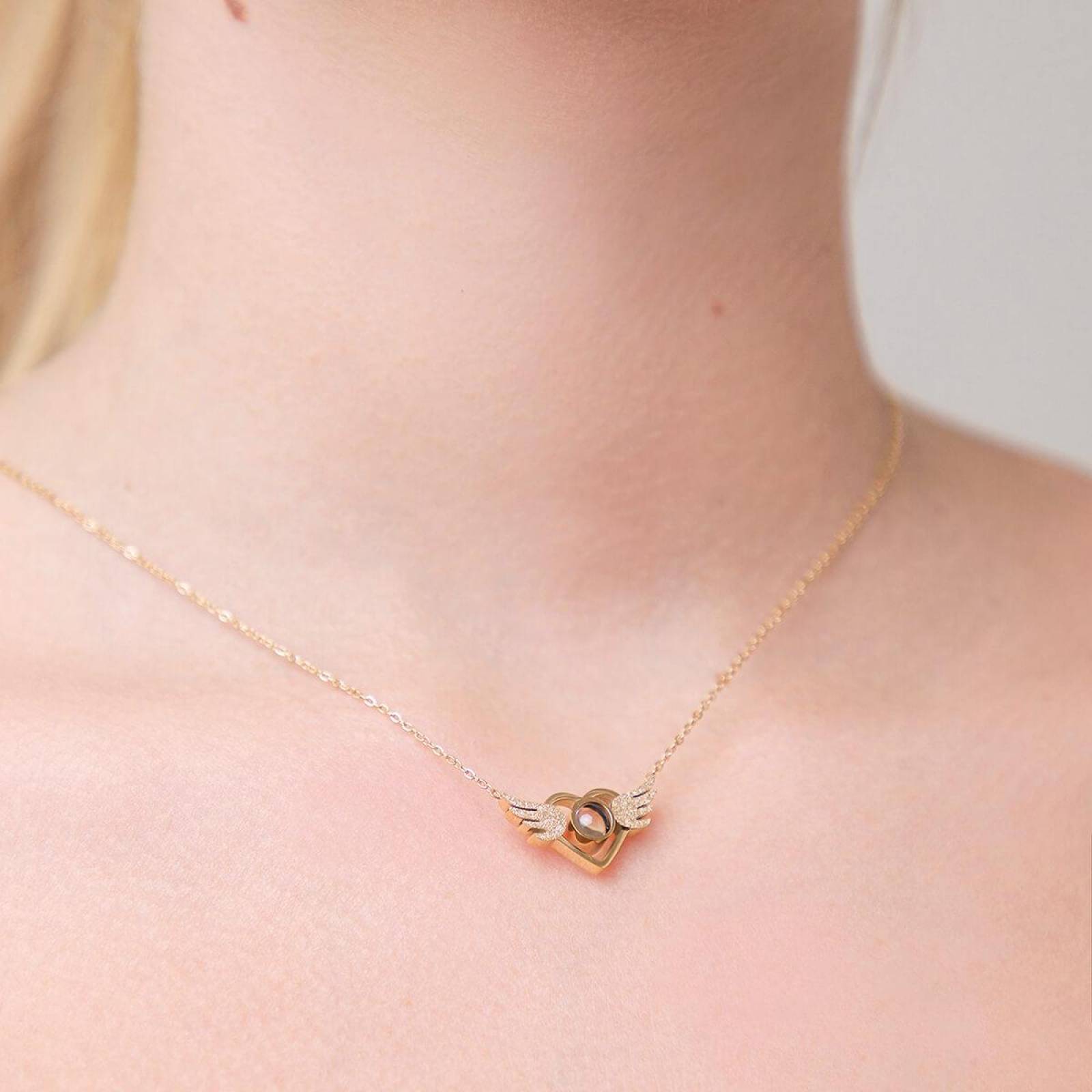 Collar de Acero Inoxidable Enso para Mujer Dorado EJN2073G 