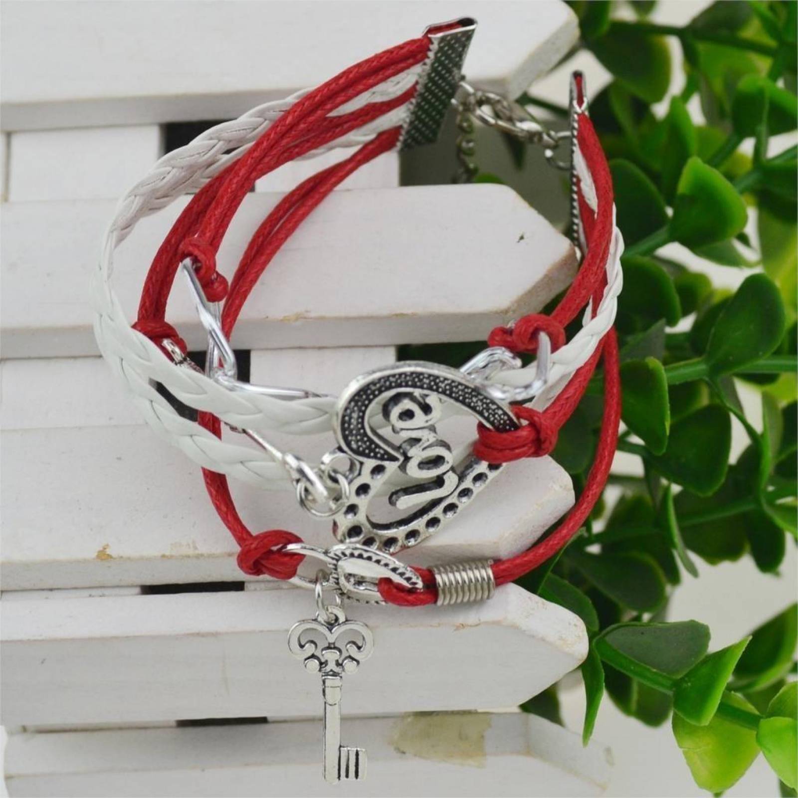 Hermosa Pulsera Trendy Dama Hebra Love Cerradura Mpb-301/304 Rojo/Blanco 5 "