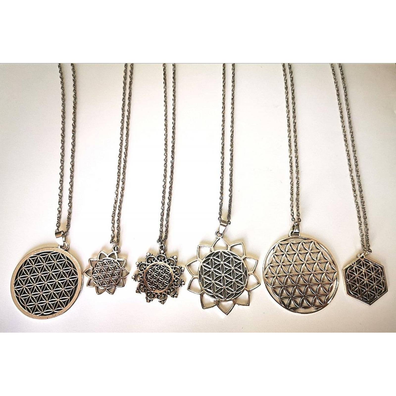 Collar Con Dije De Geometría Sagrada J-031 MODELO 6