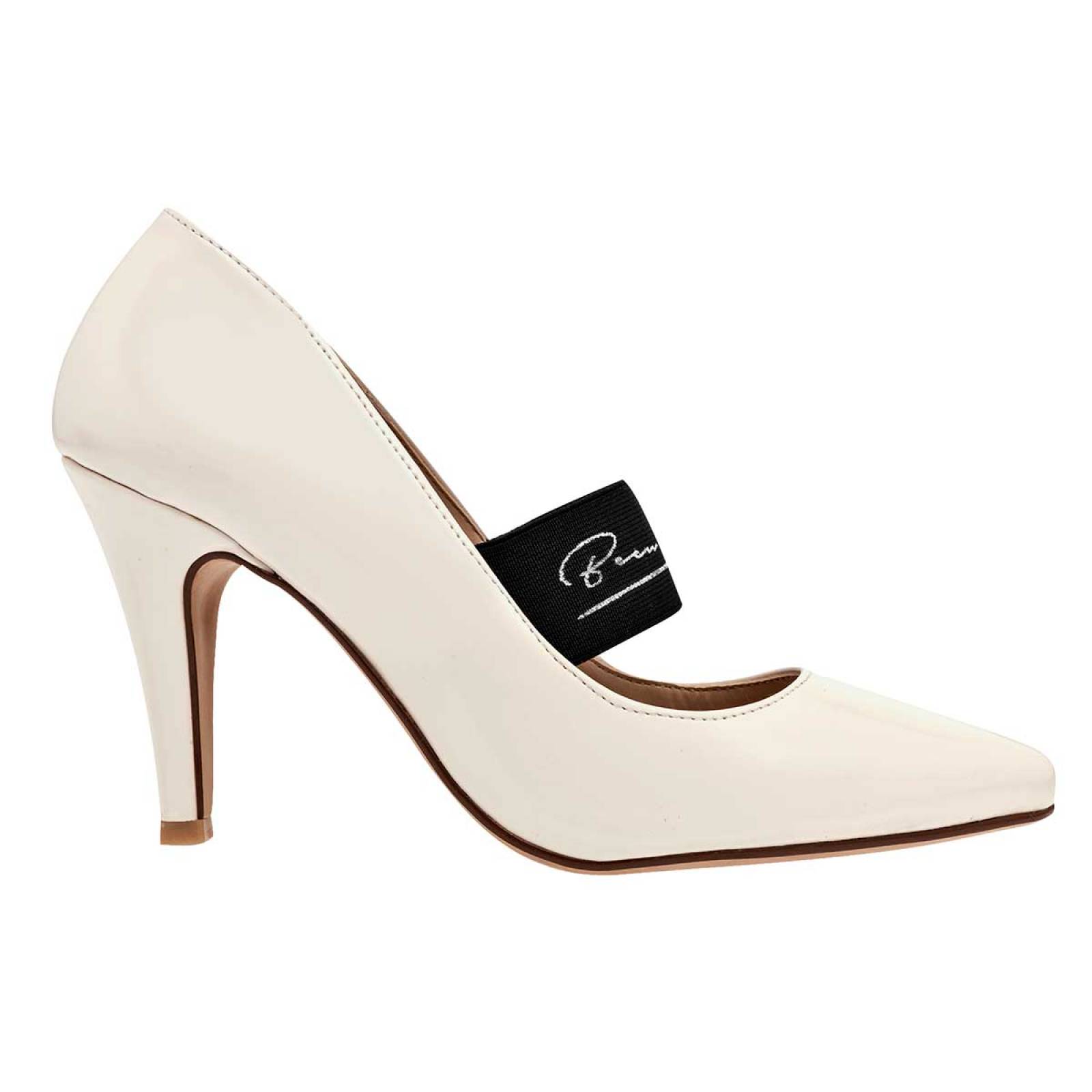 BEEN CLASS ZAPATILLA DE PUNTA CERRADA BLANCO CHAROL CON ELASTICO TACON DE AGUJA 9 CM