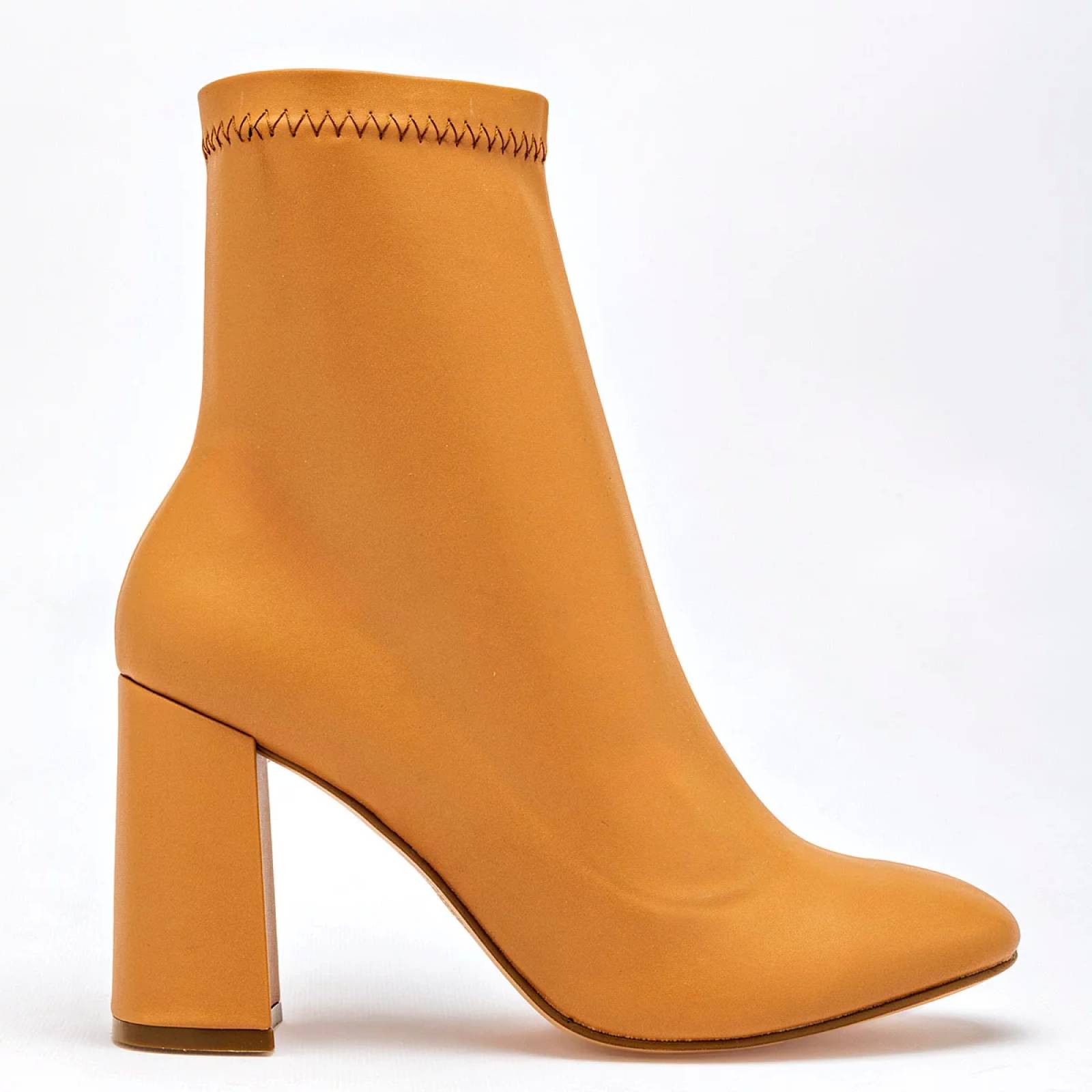 BOTIN DE PUNTA CON TACON CUADRADO Lady paulina 10505 Color CAMEL PARA Mujer Tx7