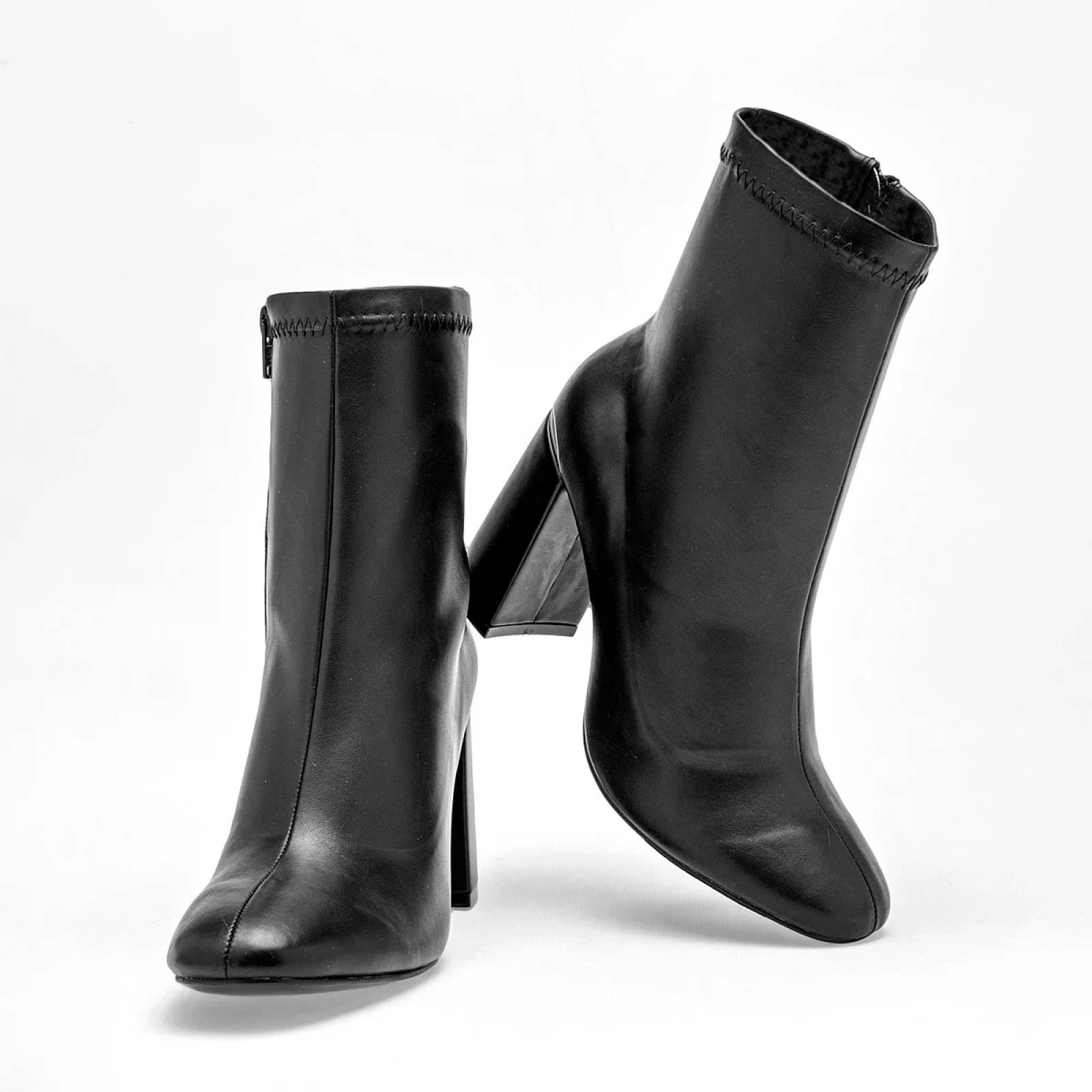 BOTIN DE PUNTA CON TACON CUADRADO Lady paulina 10505 Color Negro PARA Mujer Tx7