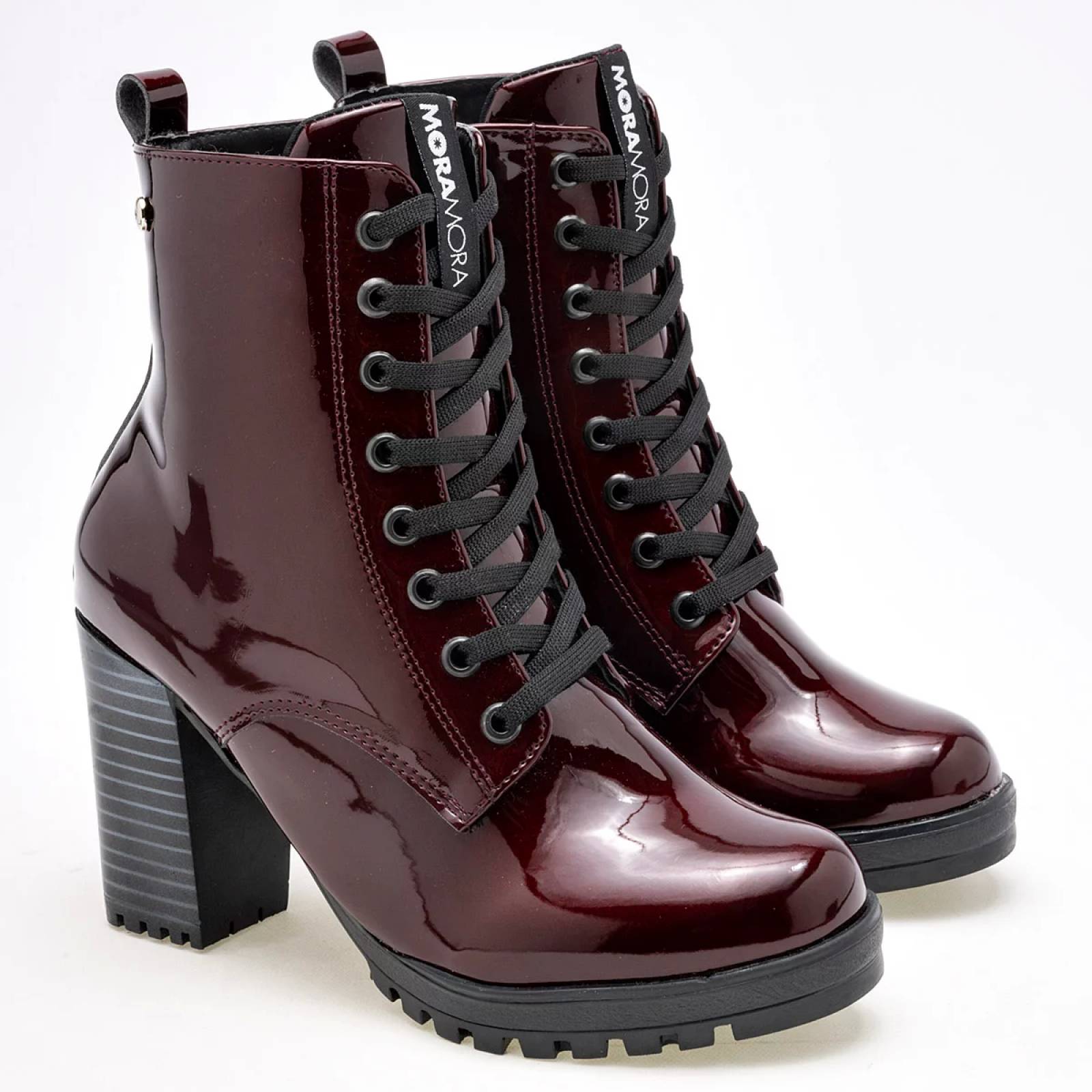 BOTA CHAROL CON AGUJETA Y TACON CUADRADO Moramora 2011030 Color Vino PARA Mujer Tx7