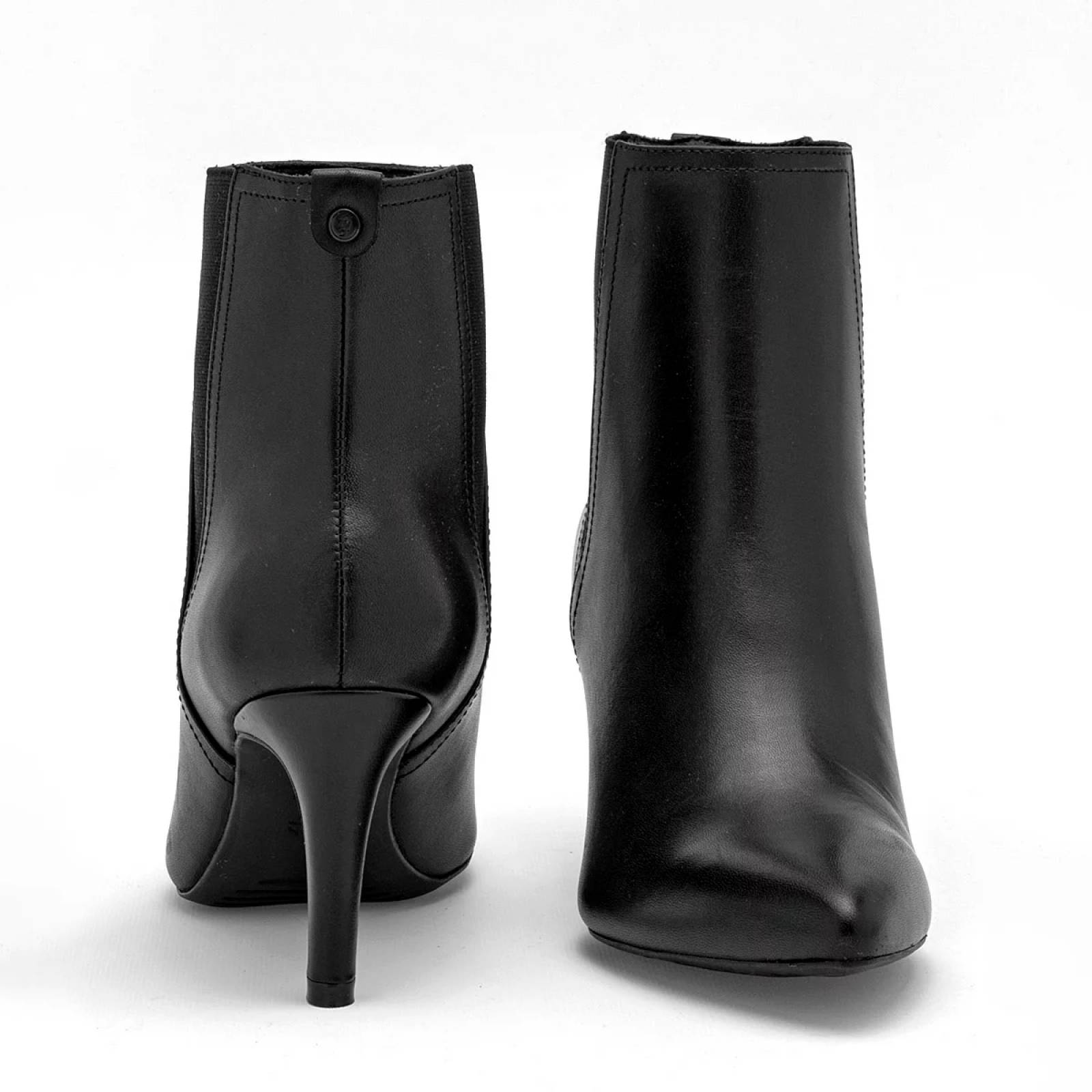 BOTIN DE PUNTA TACON AGUJA Flexi 104512 Color Negro PARA Mujer Tx7