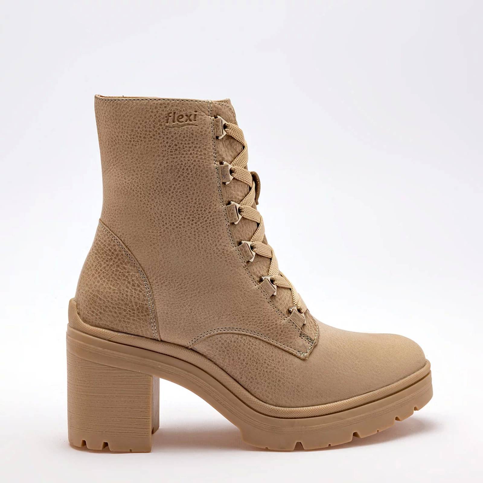 BOTA CON AGUJETA Y CIERRE TACON CUADRADO Flexi 119607 Color Beige PARA Mujer Tx7