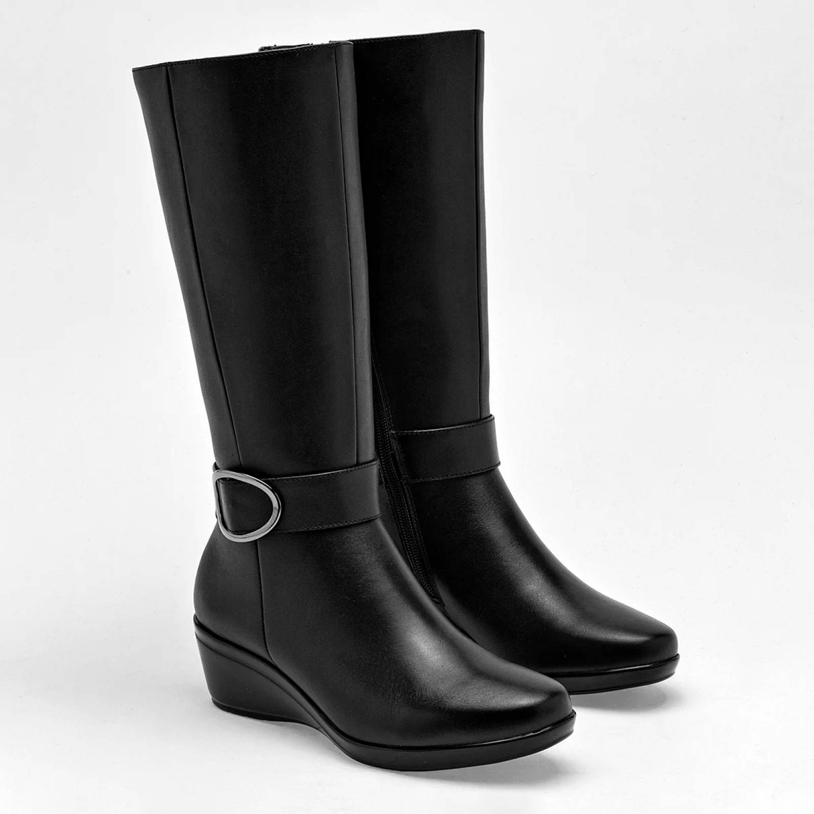 Botas para mujer con plataforma color negras