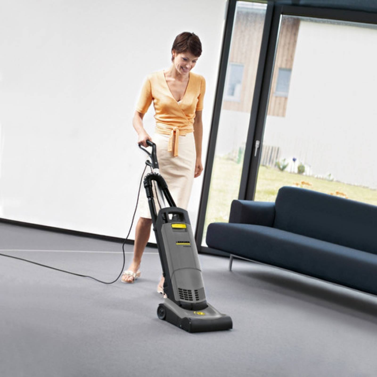 Aspiradora Barredora Industrial Karcher Cv 30/1 Para Polvo