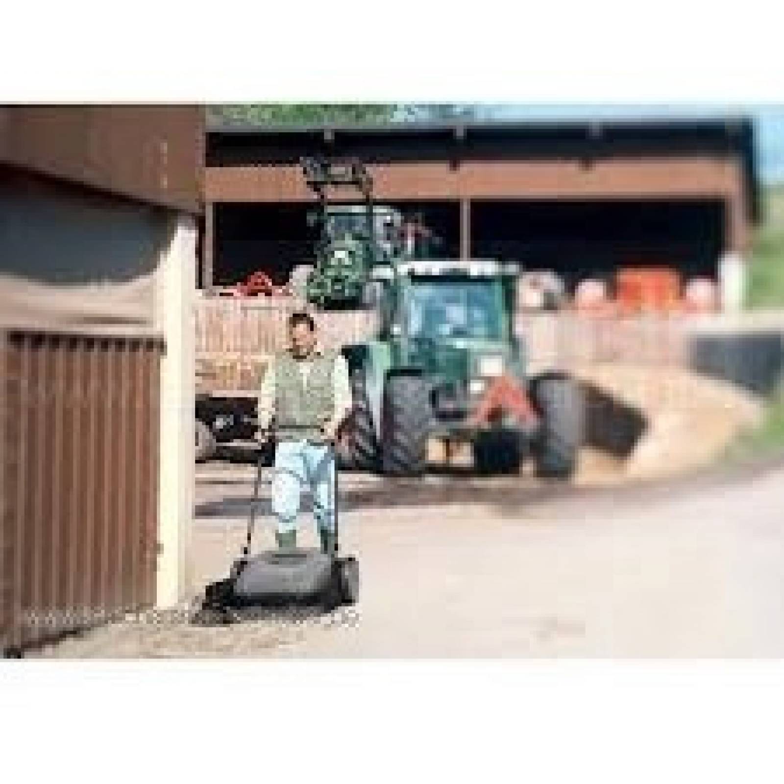 Barredora Mecánica Profesional  Karcher Km 70/20