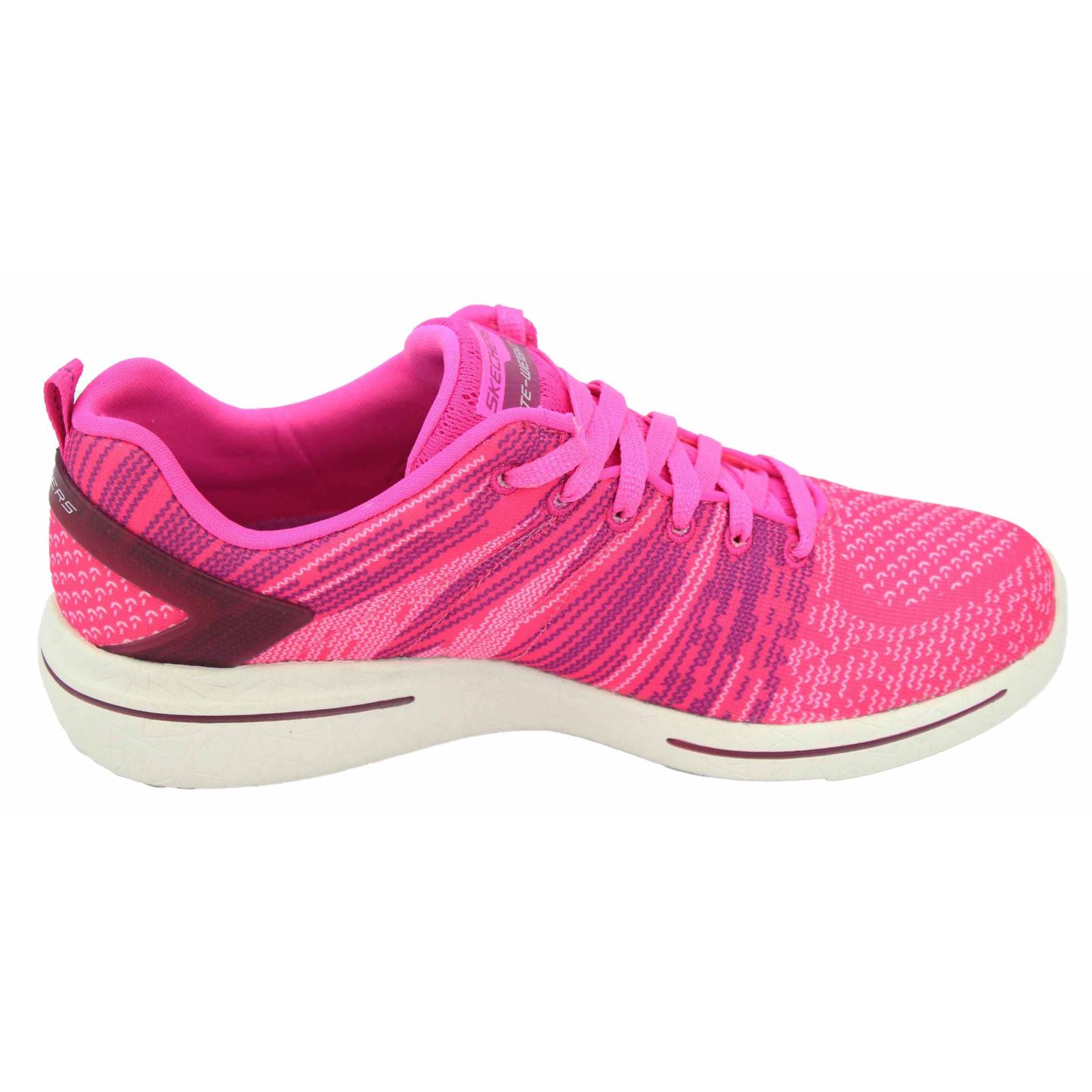 Tenis skechers memory foam fiusha