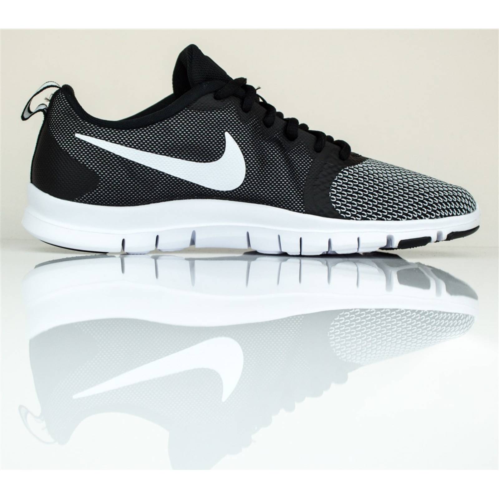 Tenis nike flex essential tr pt dama negro blanco AV3511001