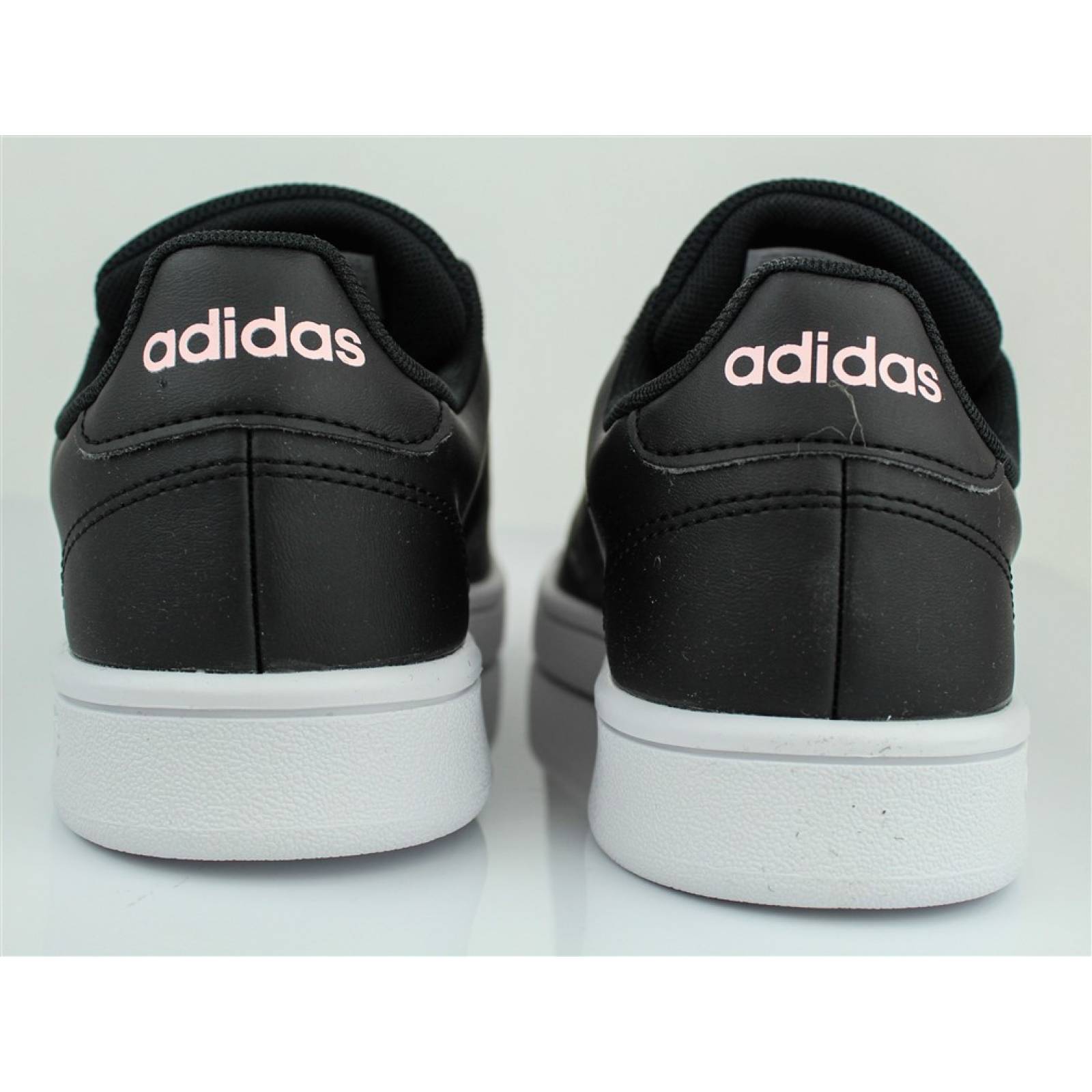 TENIS ADIDAS ADVANTAGE BASE DAMA NEGRO CON BLANCO EE7511
