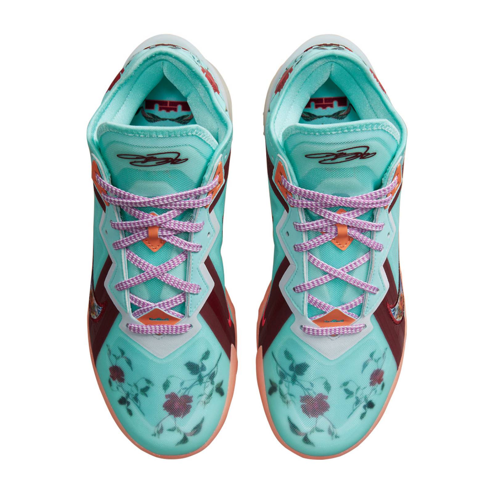 TENIS NIKE LEBRON 18 LOW FLORES MENTA VINO CV7562400