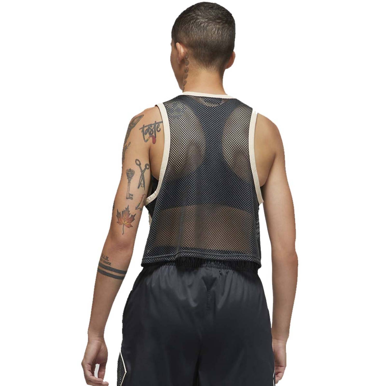 SHORT JORDAN DIAMOND ESSENTIALS NEGRO DO5035010