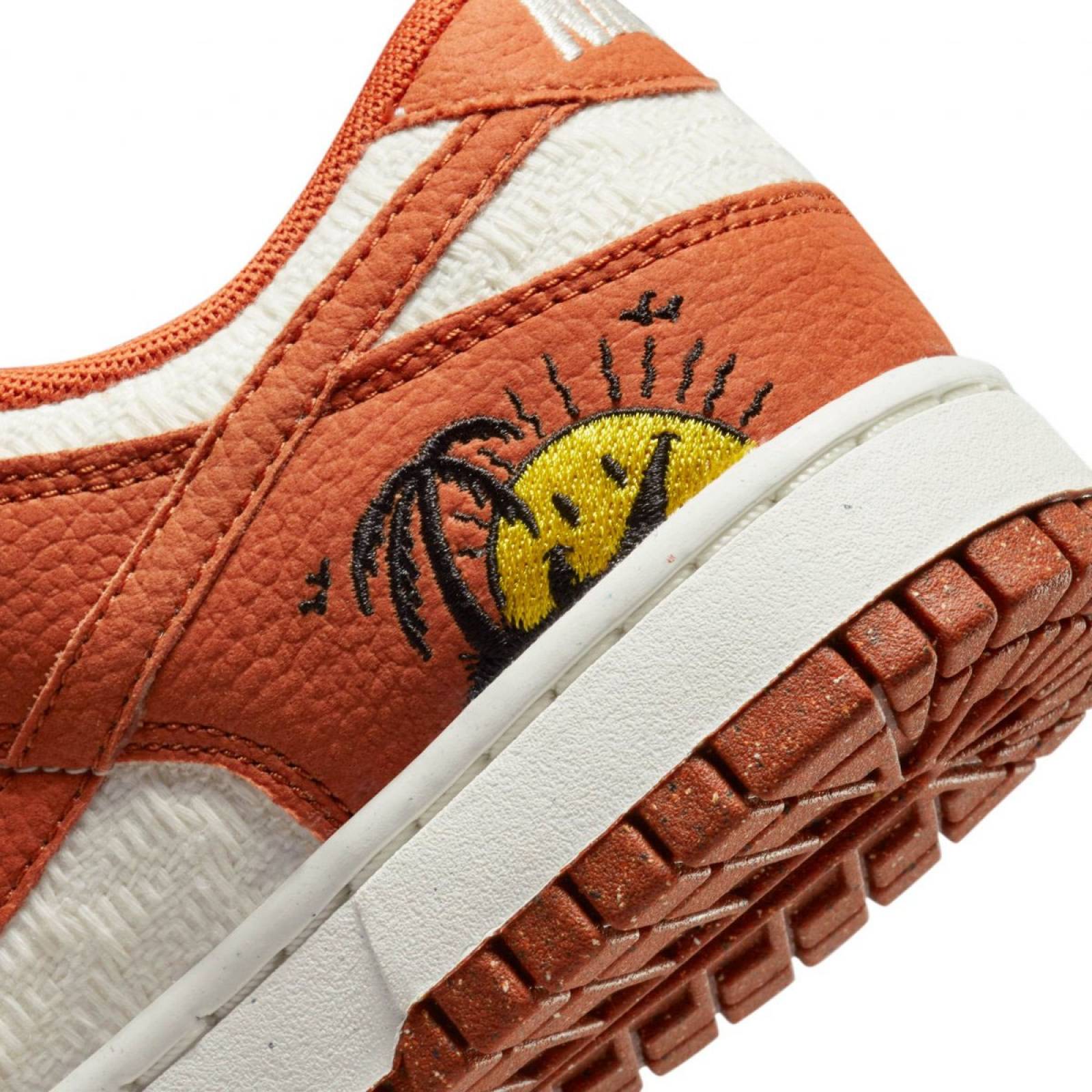 Tenis Nike Dunk Low SE Sun Club DR5475100