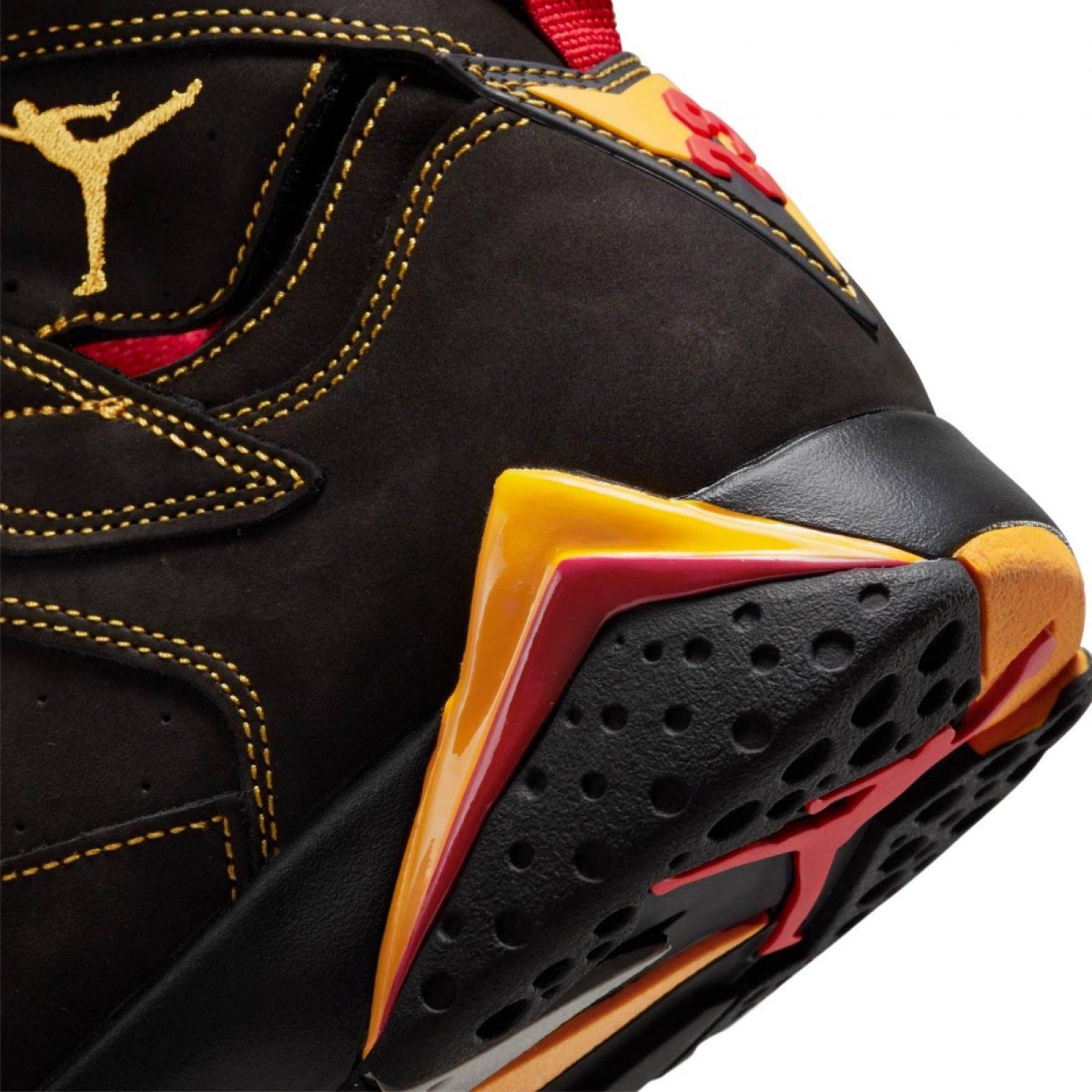 TENIS JORDAN 7 RETRO NEGRO AMARILLO CU9307081
