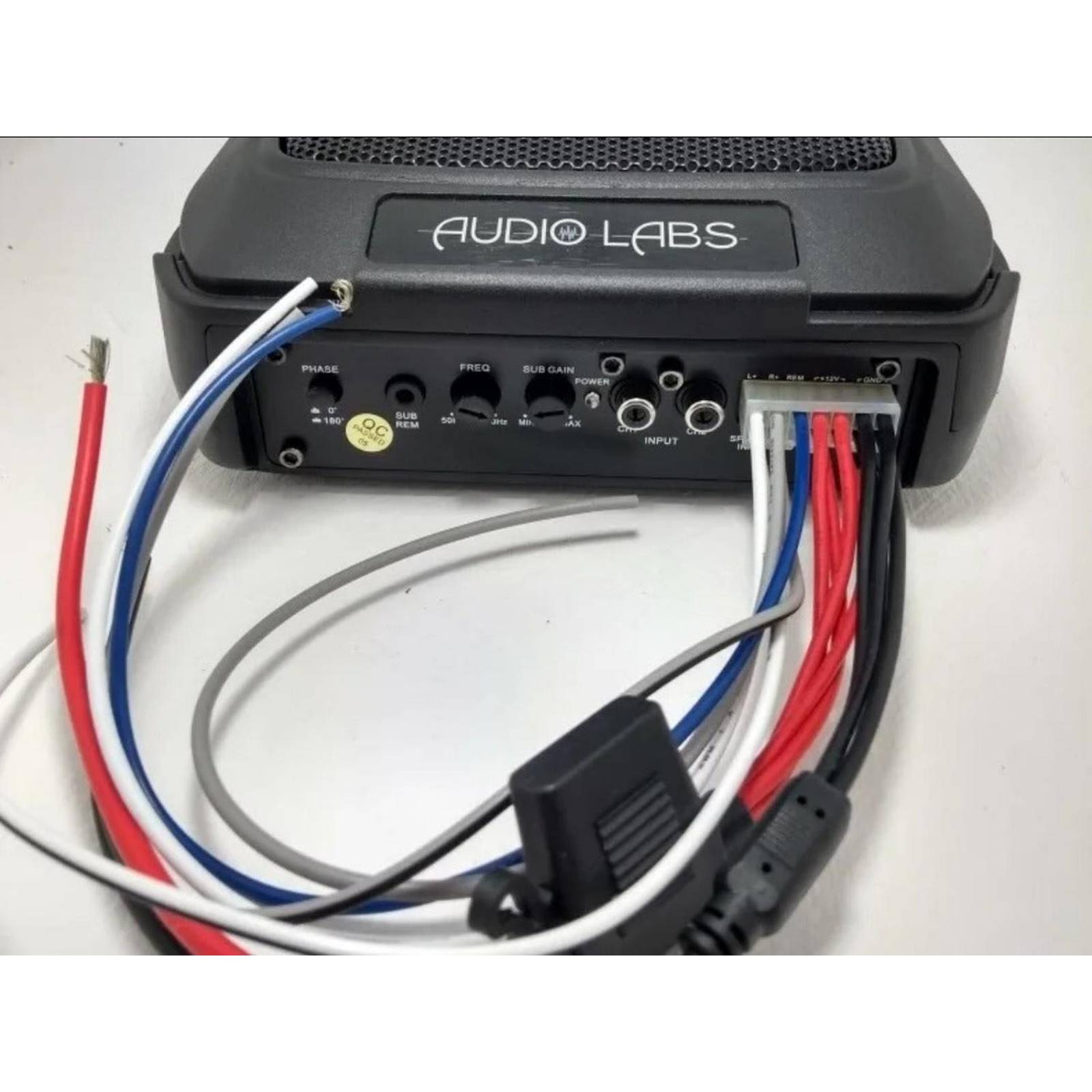 Subwoofer Amplificado Open Show Audio Labs ADL-SAS68 1100 Watts 6x8 Pulgadas 180 Watts RMS con Contr