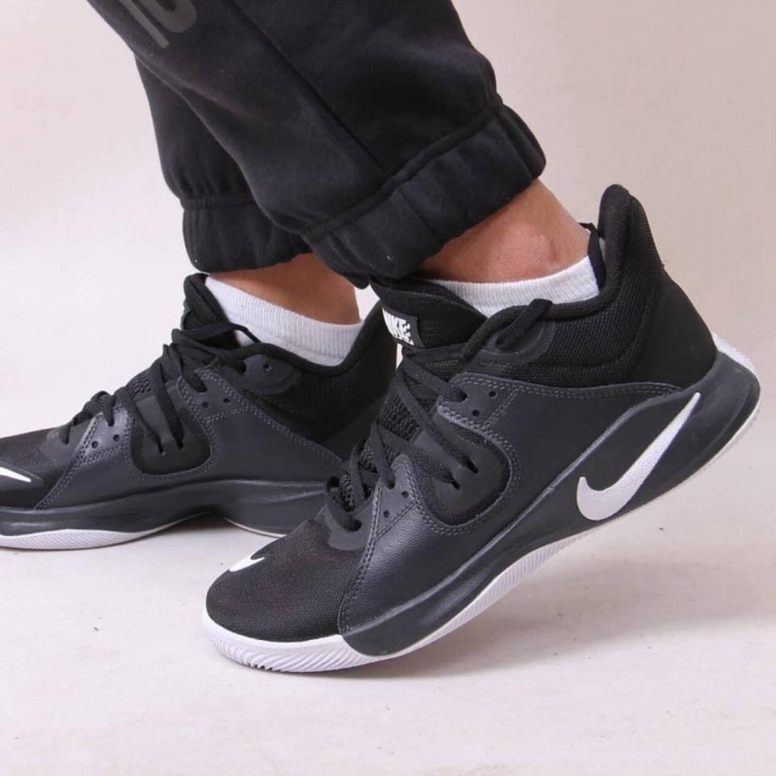 Tenis Nike FLY BY MID para Hombre CD0189-001