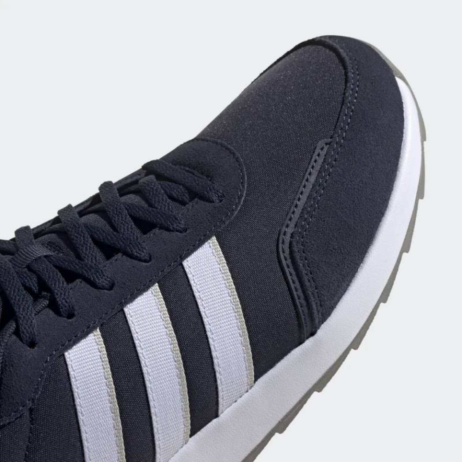 Tenis Adidas Casual Retrorunner para Hombre. FV7033 