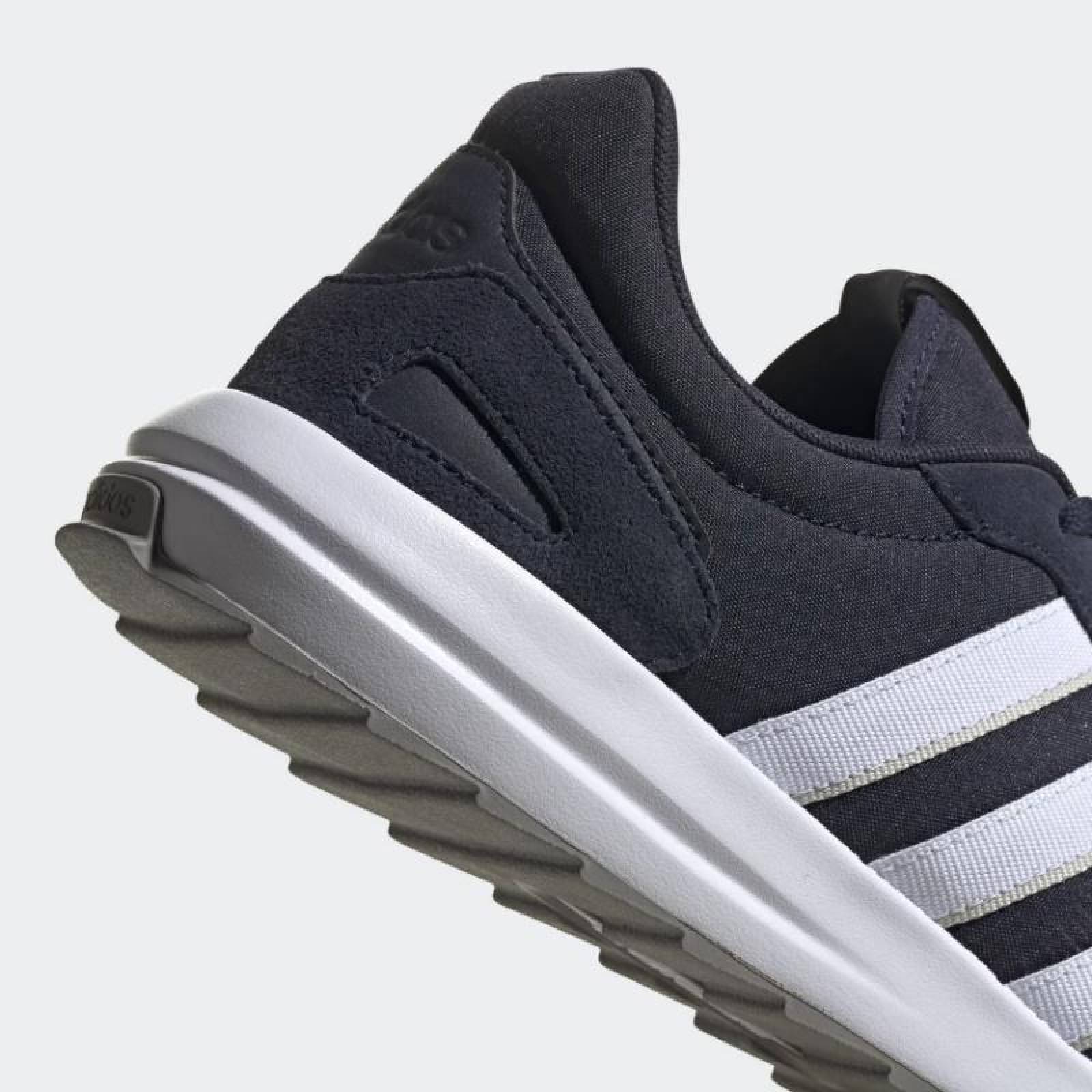 Tenis Adidas Casual Retrorunner para Hombre. FV7033 