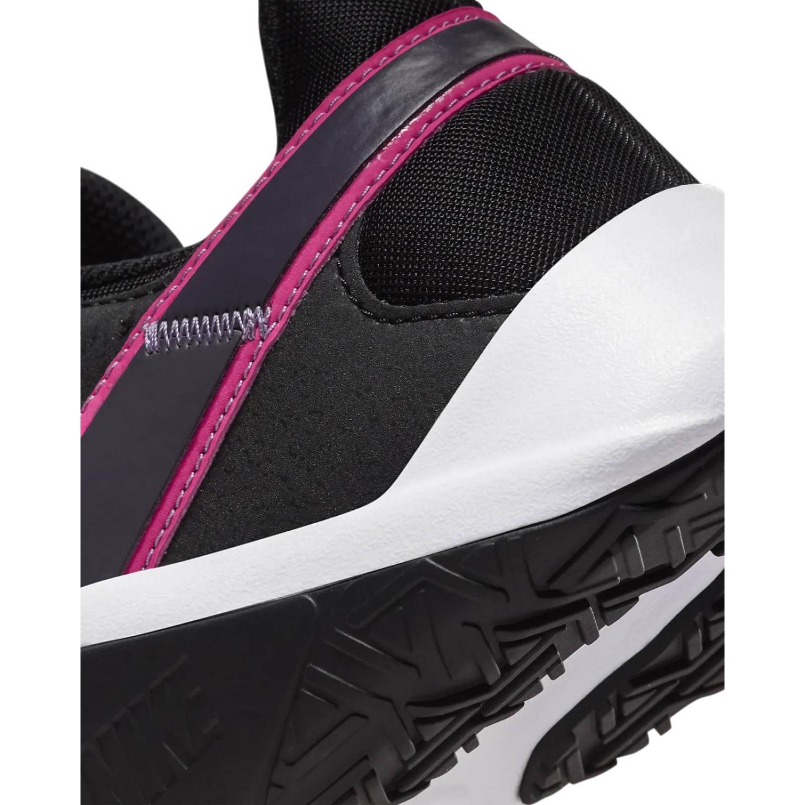 Tenis Nike Legend Essential 2 para Mujer CQ9545-014 