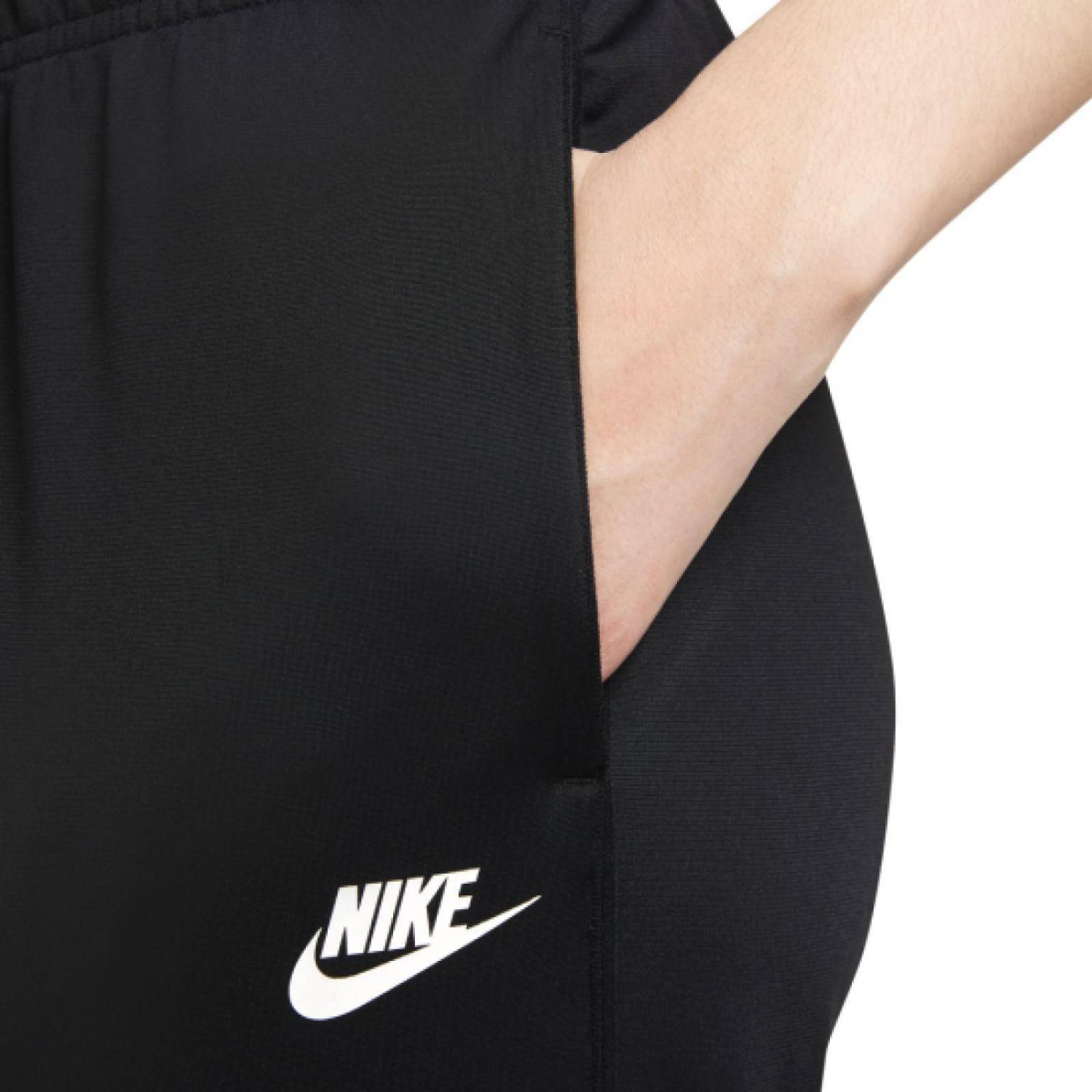 Conjunto Nike NSW ESSNTL PQE para Mujer DD5860-010 
