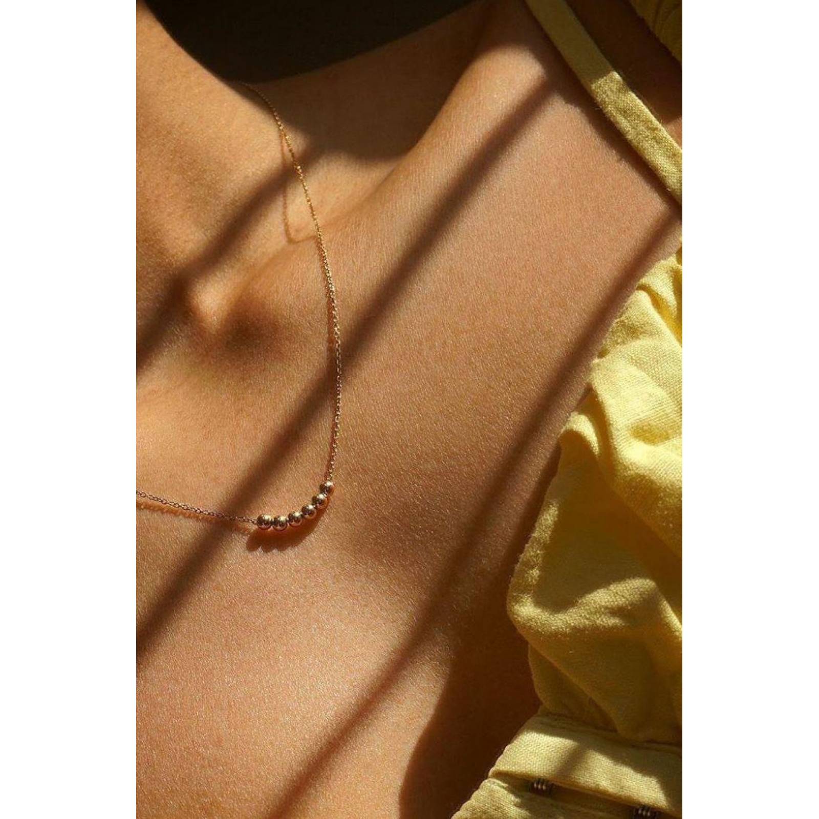 Collar de 6 bolitas chapa de oro
