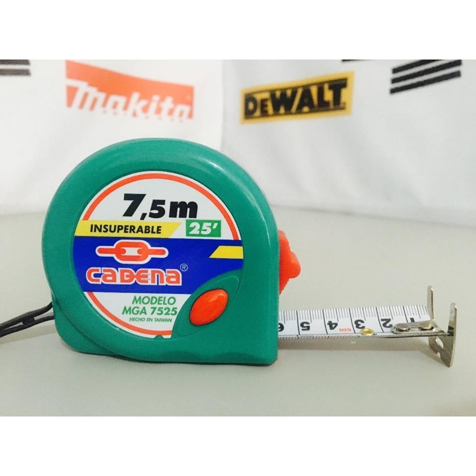 Flexometro cadena 7.5 metros mga-7525 
