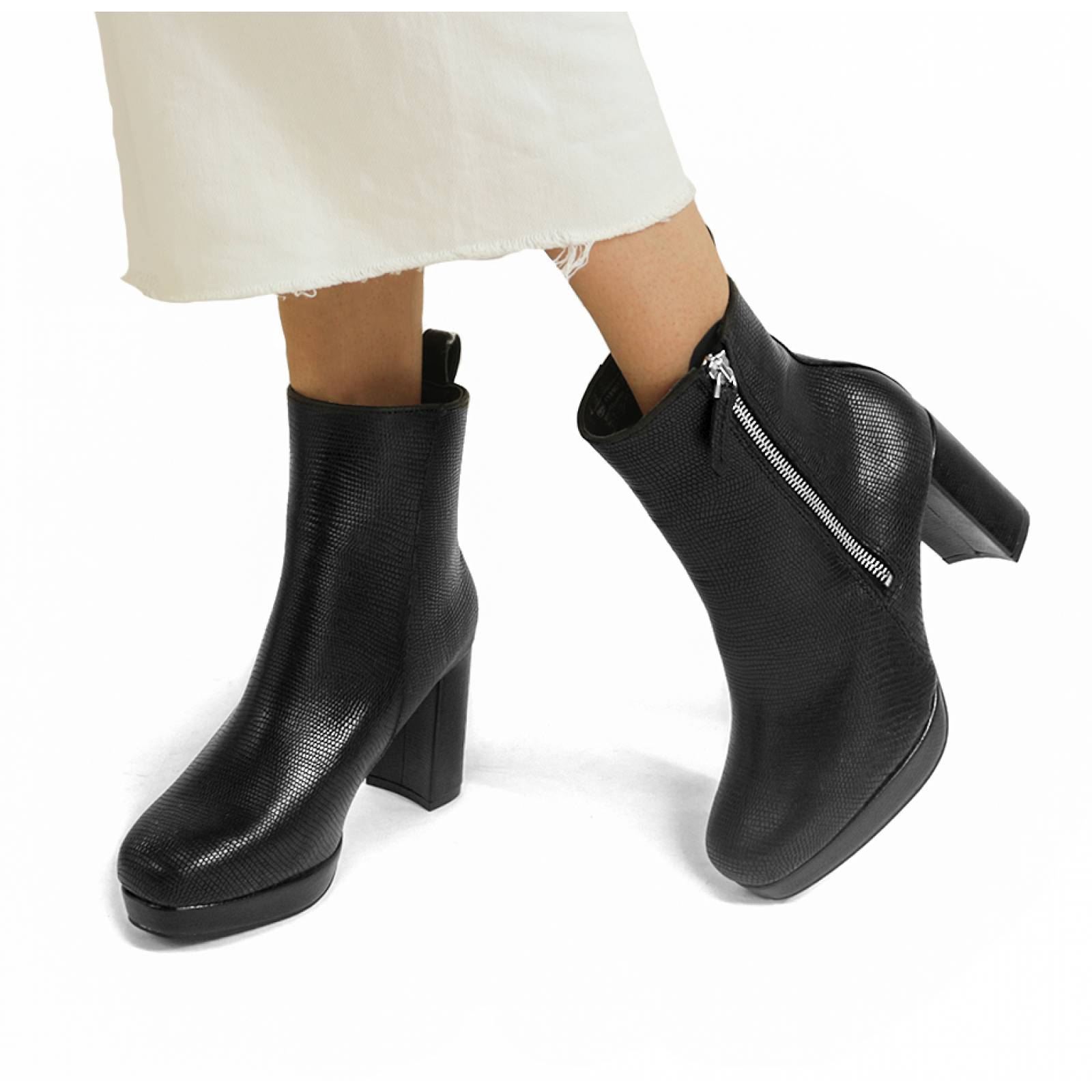 BOTIN DAMA FLEXI TACON CUADRADO ALTO NEGRO PIEL  118901