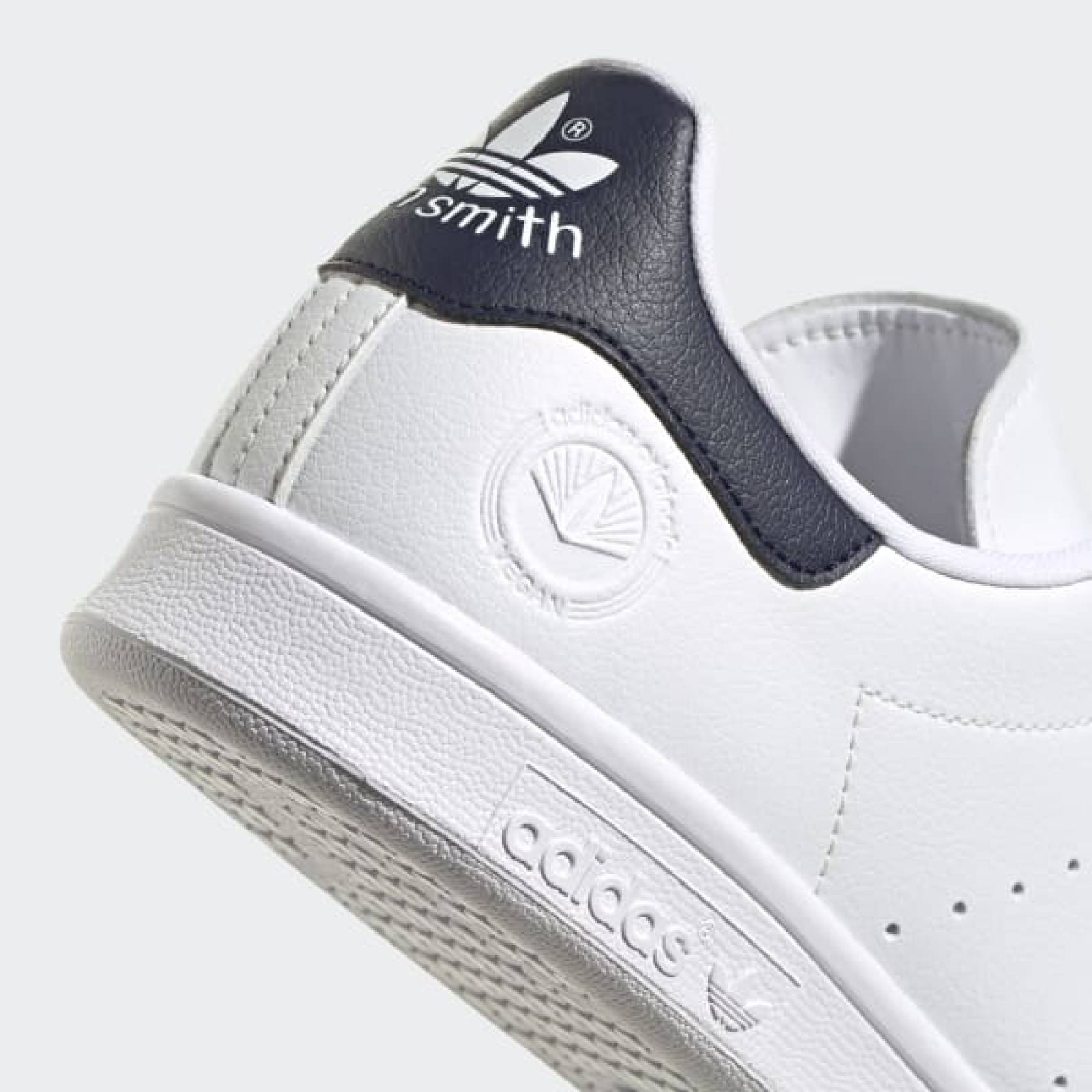 TENIS STAN SMITH VEGAN CABALLERO ADIDAS FU9611 BLANCO