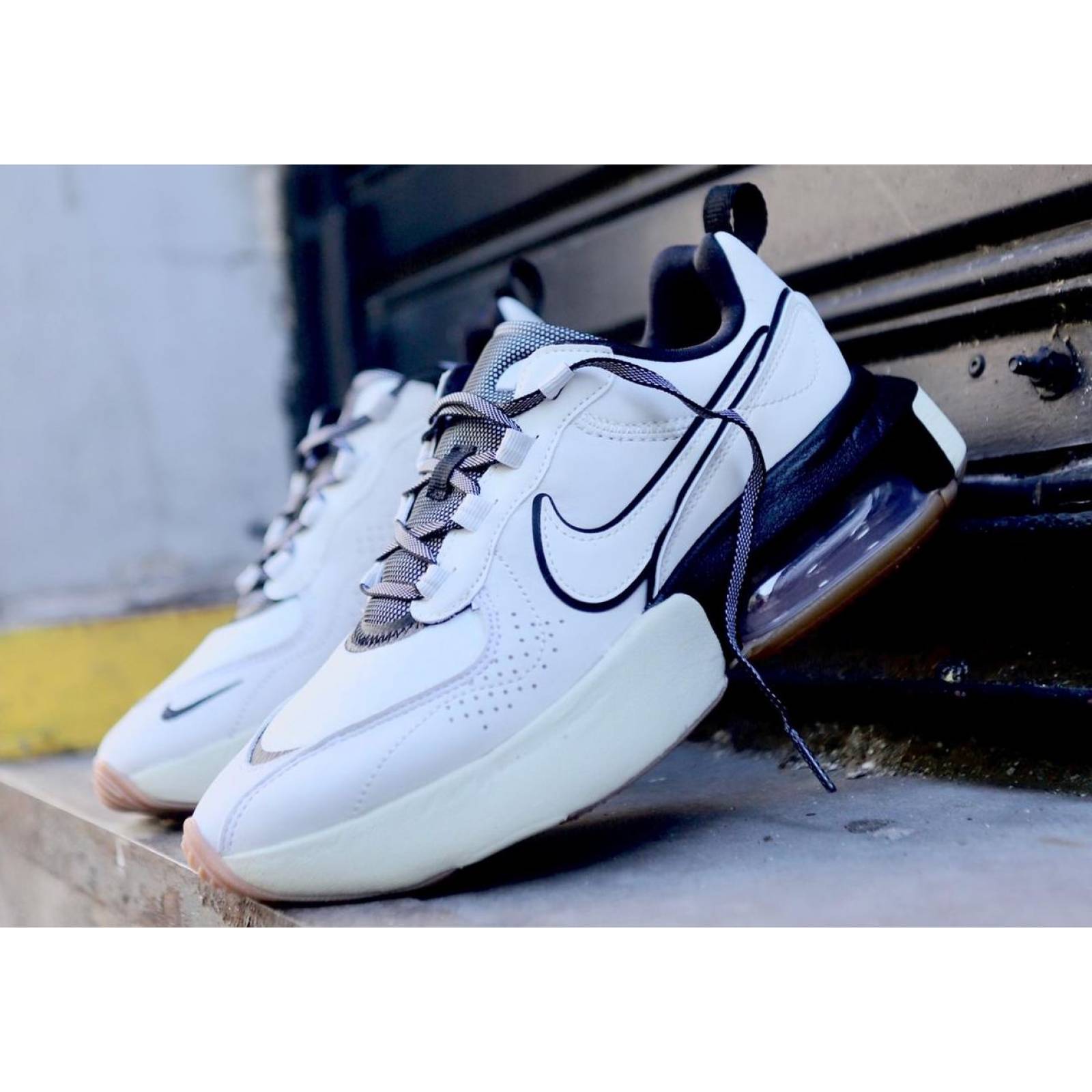 TENIS AIR MAX VERONA DAMA NIKE CU7909100 GRIS