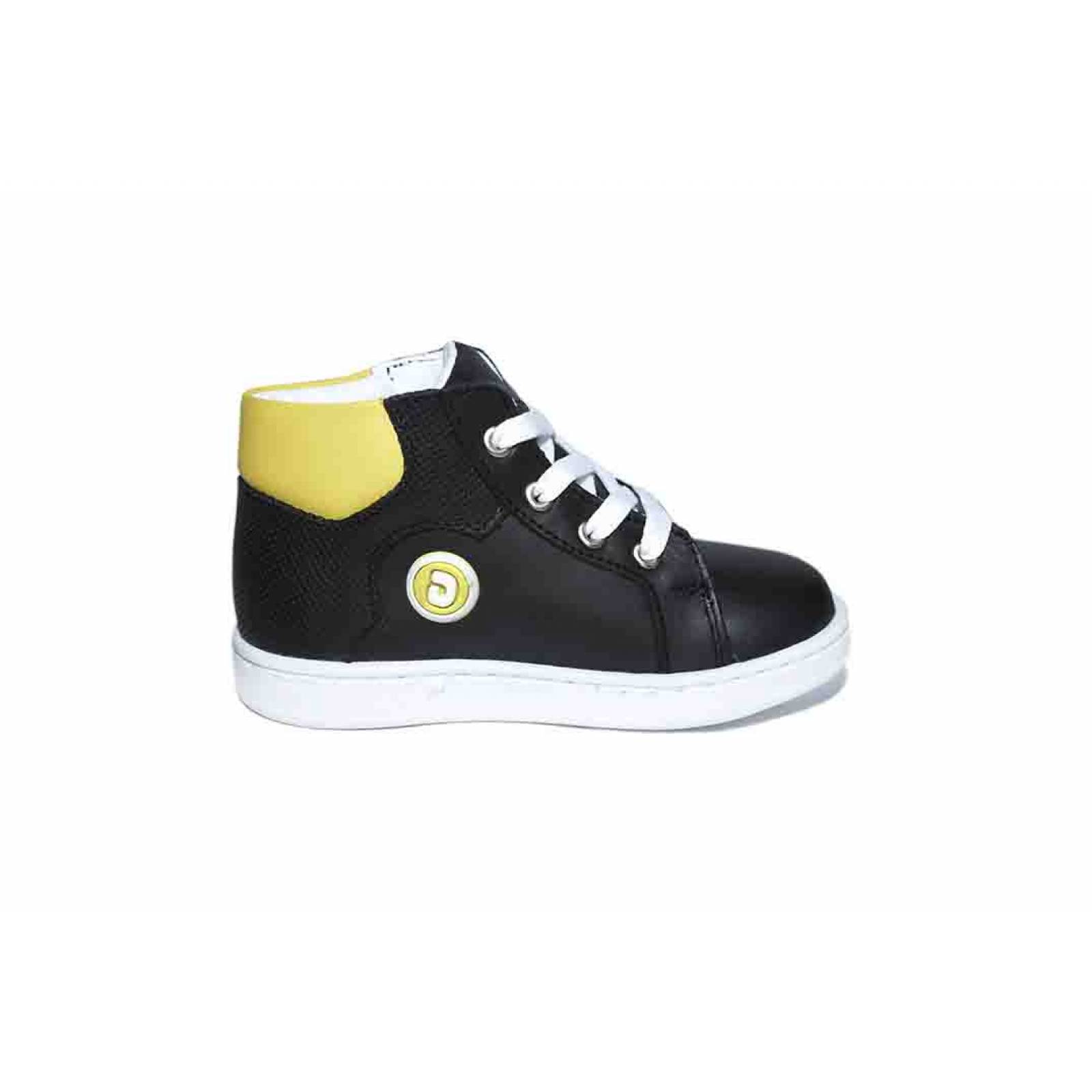 Tenis niño dogi 7204 piel negro con arco 12 al 14-