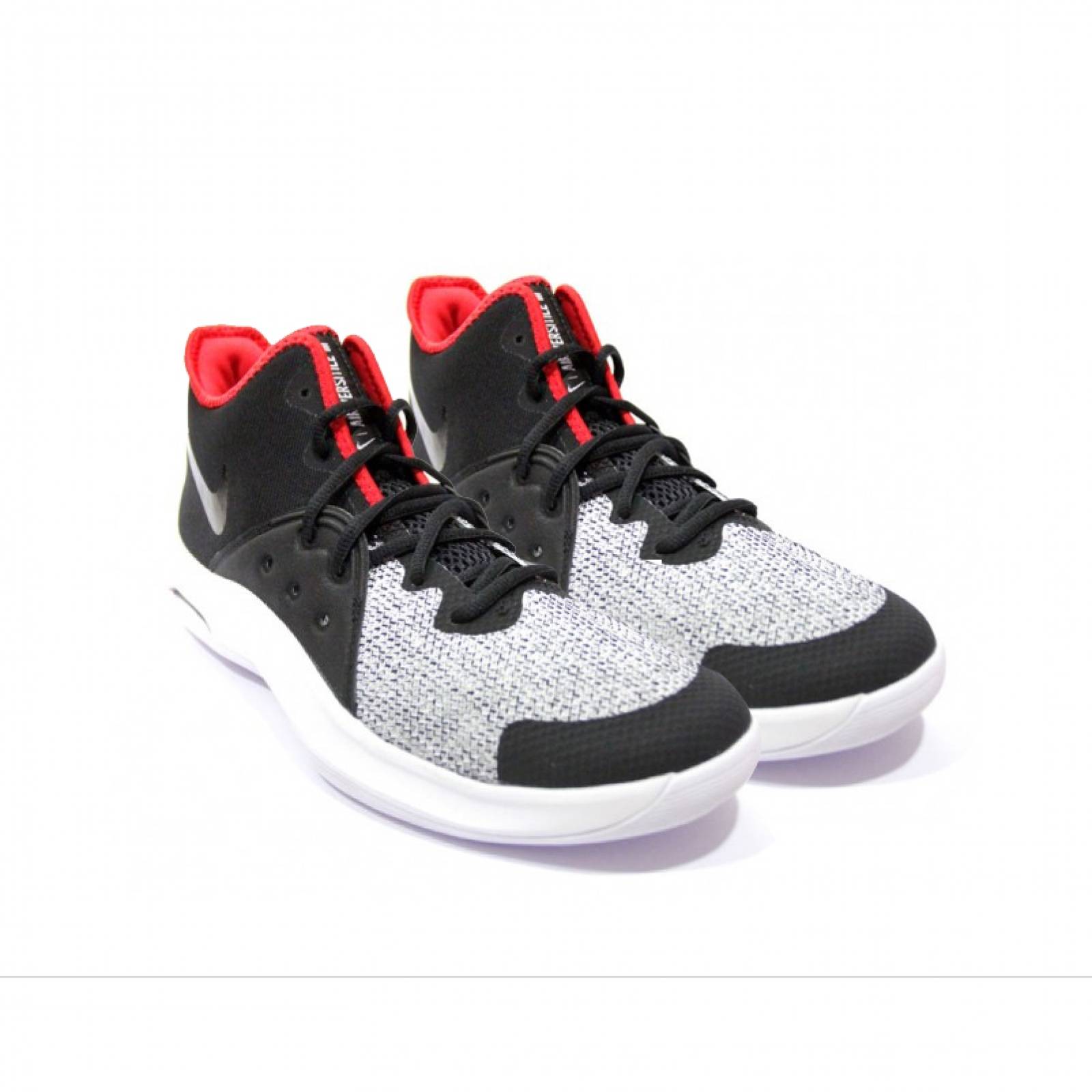 tenis nike air versitile iii