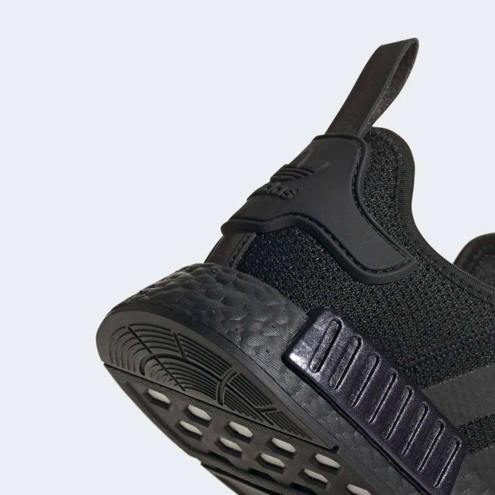 Tenis adidas Nmd_r1 Originals Triple Black Hombre Reflejante 