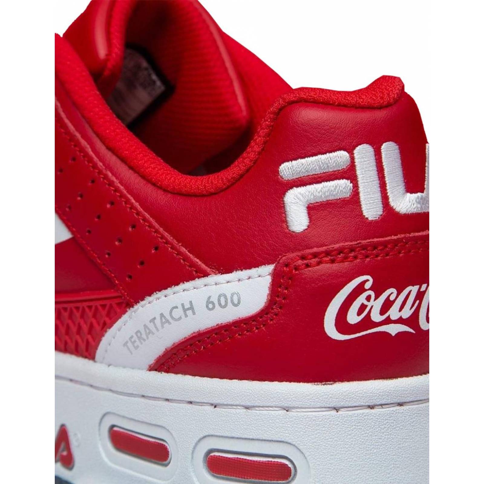 Tenis Fila Teratach 600 x Coca Cola Hombre Casual Caminar 