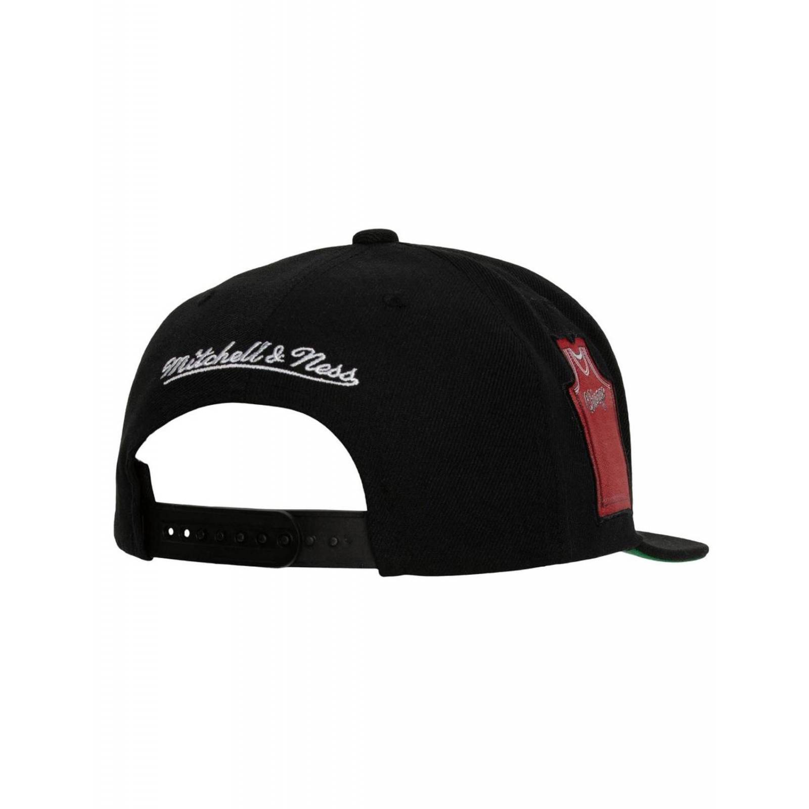 Gorra Mitchell & Ness Jersey Love Chicago Bulls NBA Basquetbol Negro UNITALLA