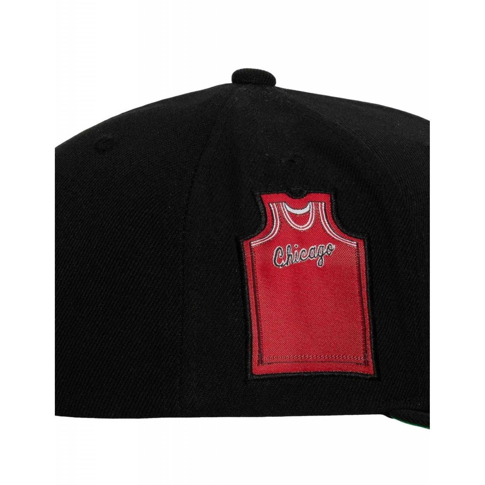 Gorra Mitchell & Ness Jersey Love Chicago Bulls NBA Basquetbol Negro UNITALLA