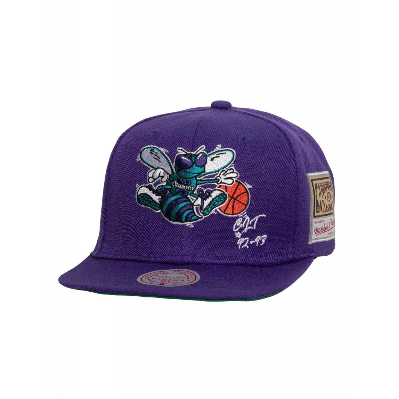 Gorra Mitchell & Ness Jersey Love Charlotte Hornets NBA Basquetbol Negro UNITALLA