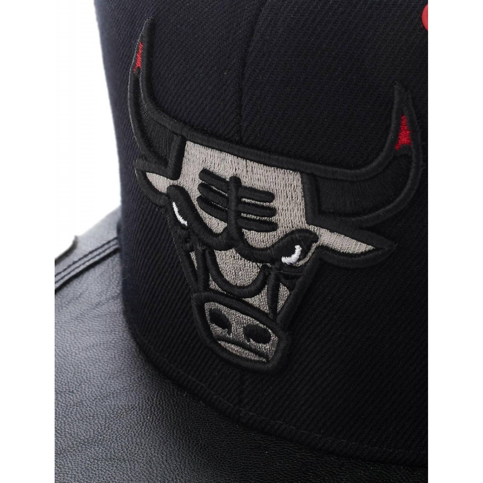 Gorra Mitchell & Ness Chicago Bulls Day 3 Basquetbol NBA Negro UNITALLA
