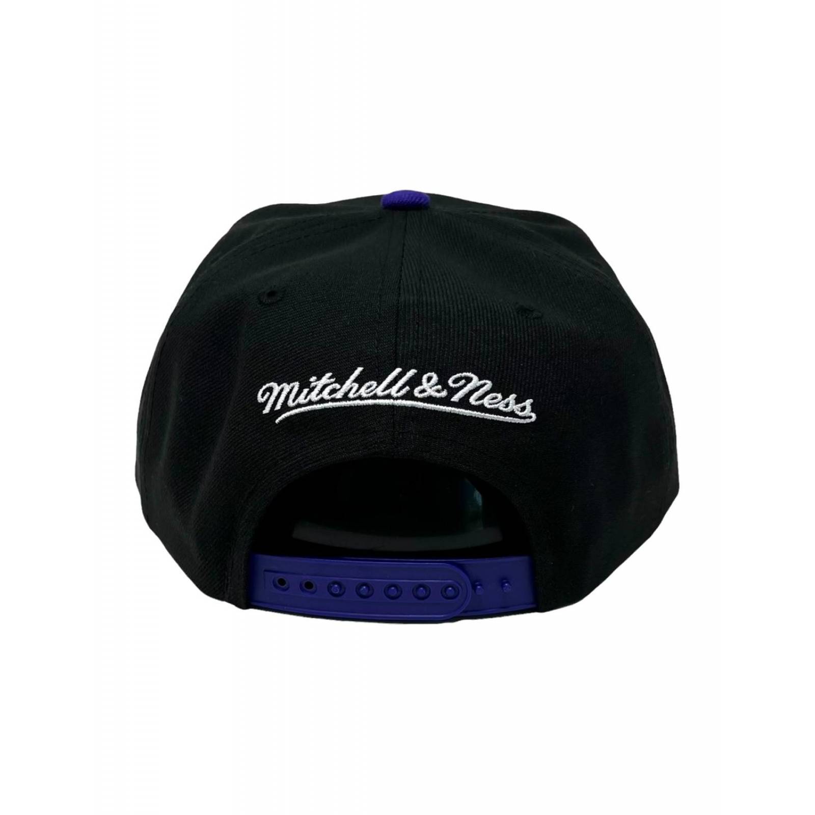 Gorra Mitchell & Ness Phoenix Suns Core Basic Basquetbol NBA 