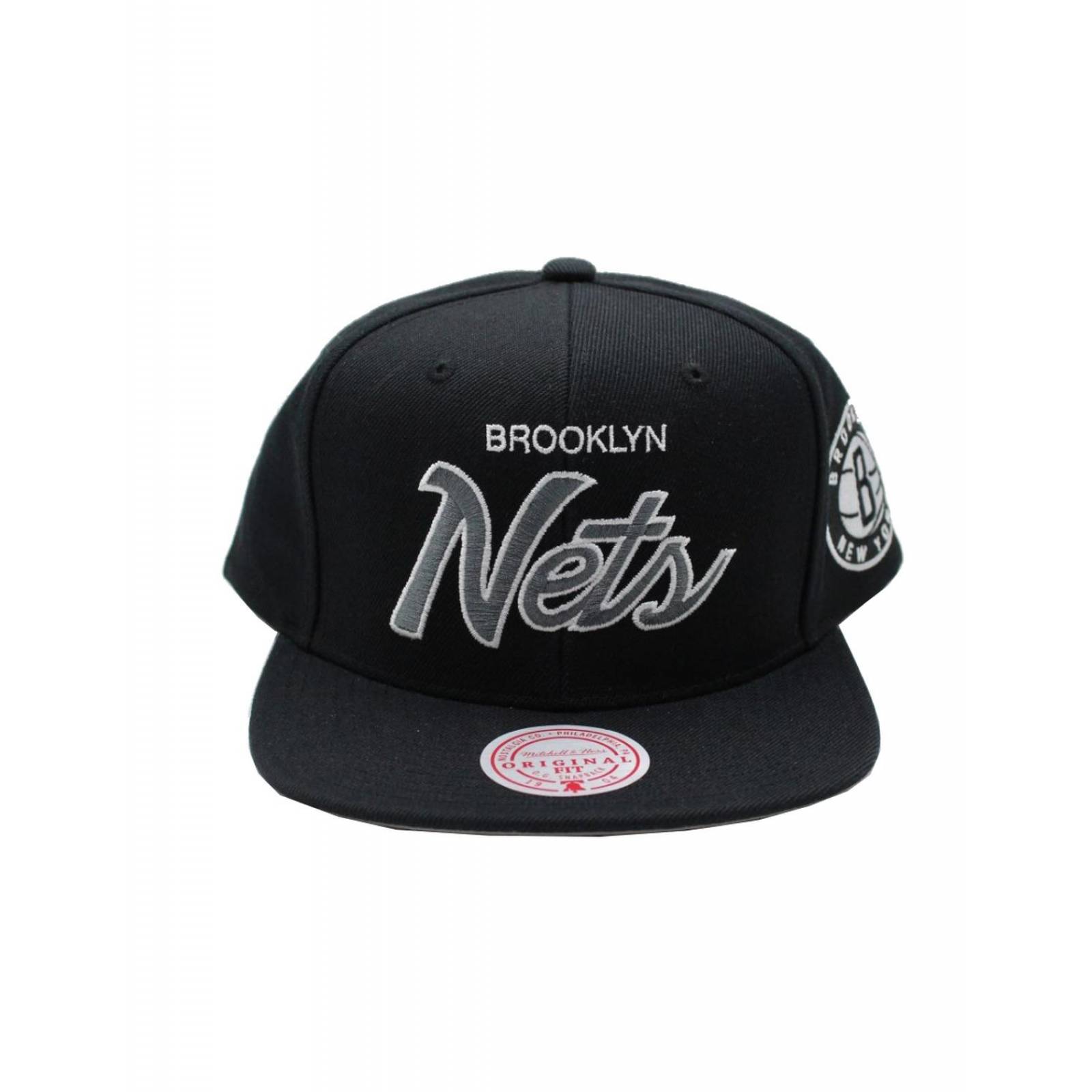 Gorra Mitchell & Ness Brooklyn Nets Team Script 2.0 NBA Basquetbol