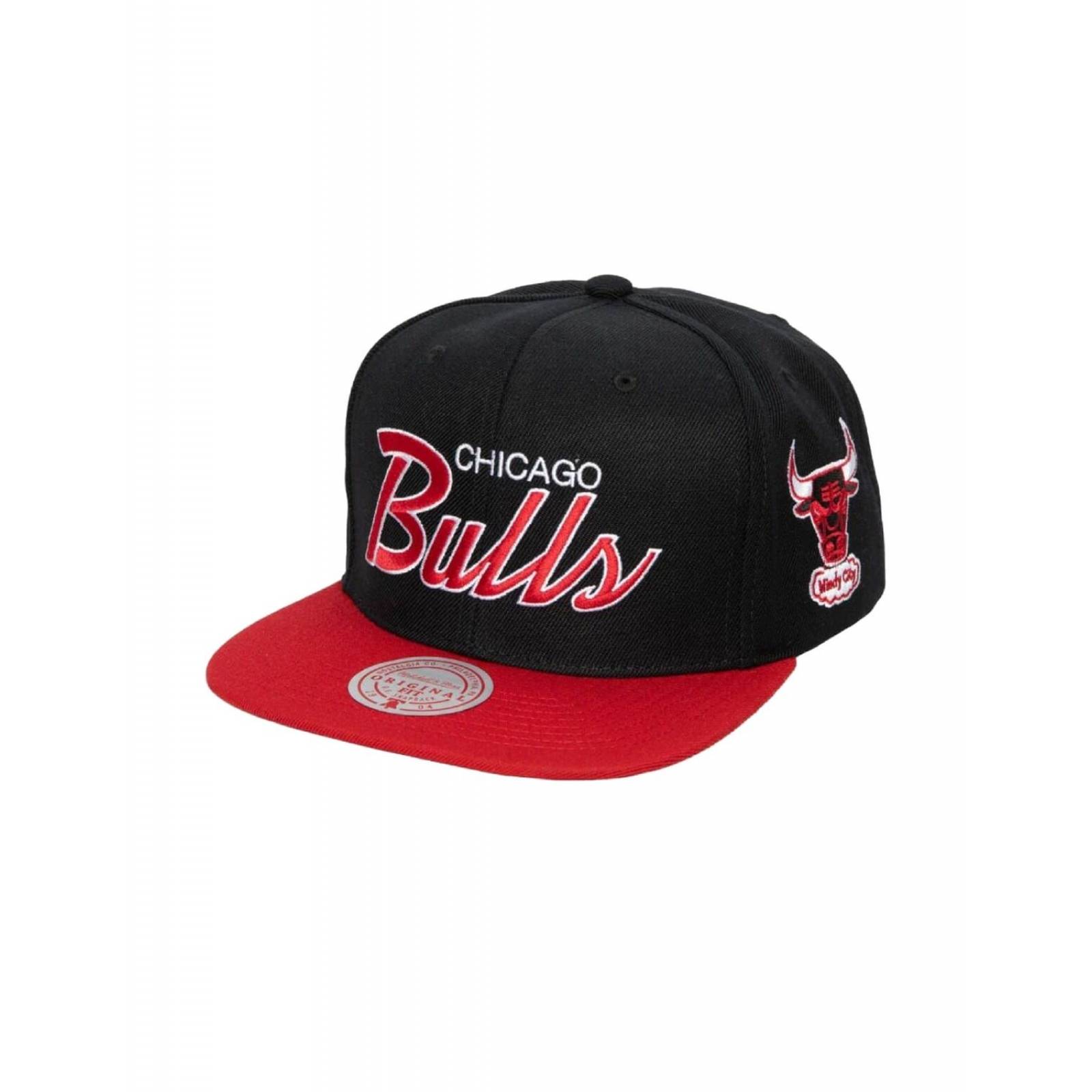 Gorra Mitchell & Ness Chicago Bulls Team Script 2.0 HWC NBA Basquetbol 