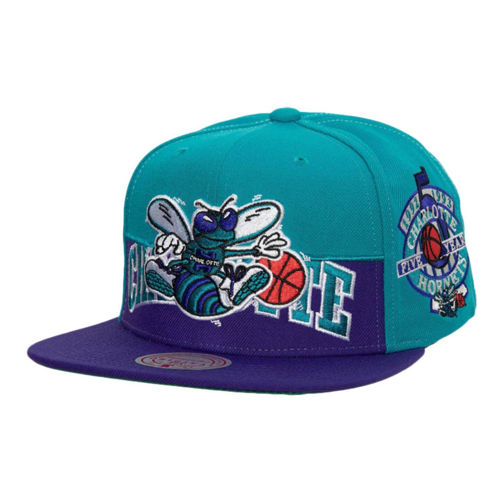 Gorra Mitchell & Ness Charlotte Hornets Half N Half Basquetbol NBA 
